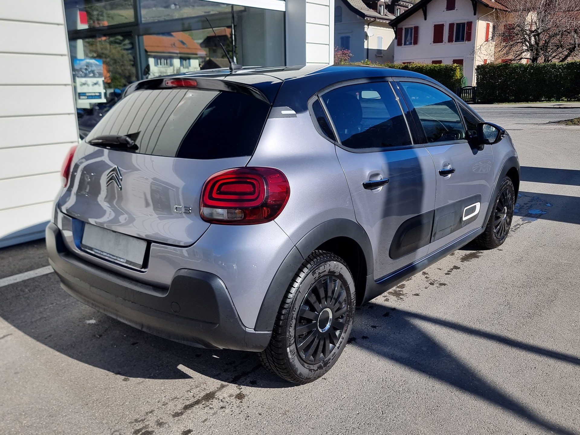CITROEN C3 1.2i PureTech Swiss Edition EAT6-image-5