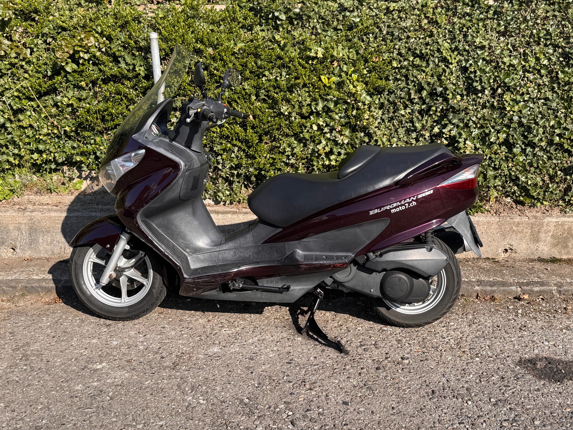 SUZUKI UH 200G Burgman-image-1