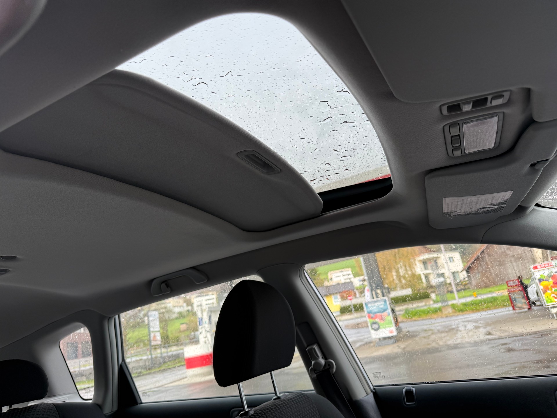 HONDA Civic 1.6i ES-image-12