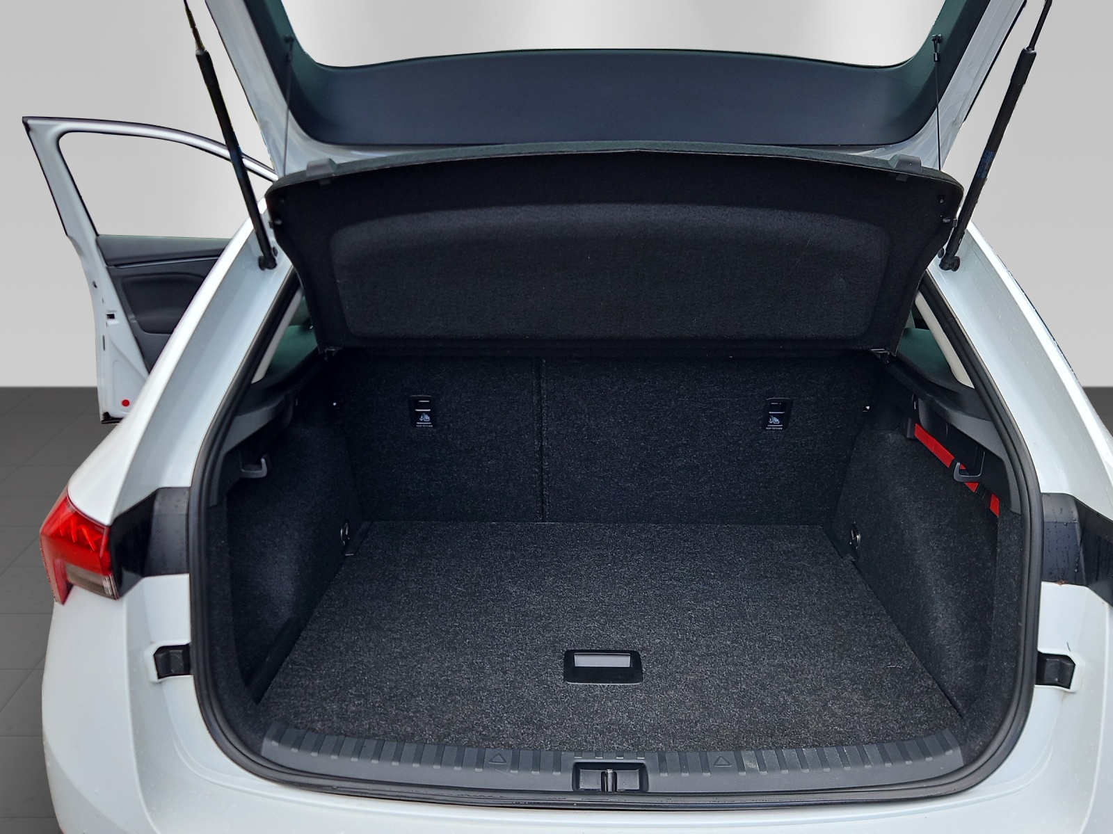 SKODA Scala 1.0 TSI Ambition DSG-image-7