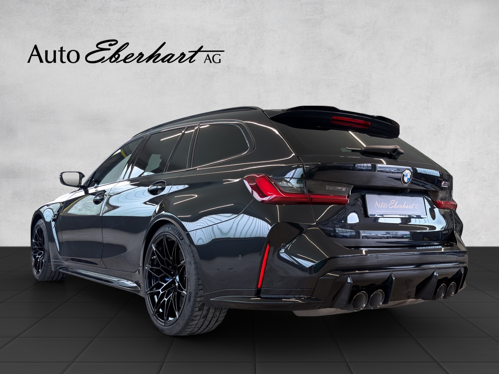 BMW M3 Touring xDrive Competition M LCI-showroom-element-1