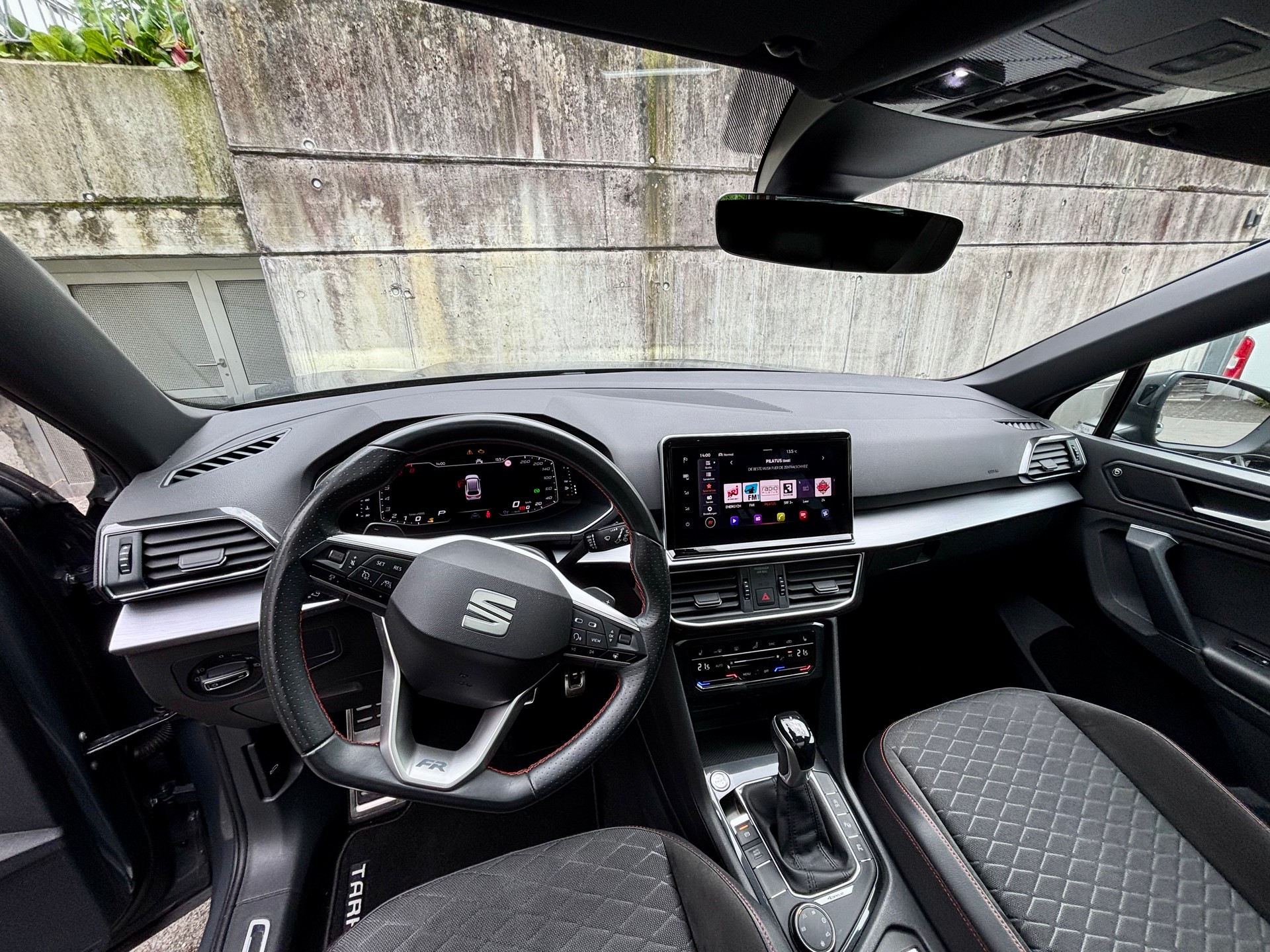 SEAT 2.0 TSI Hola FR 4Drive DSG-image-11