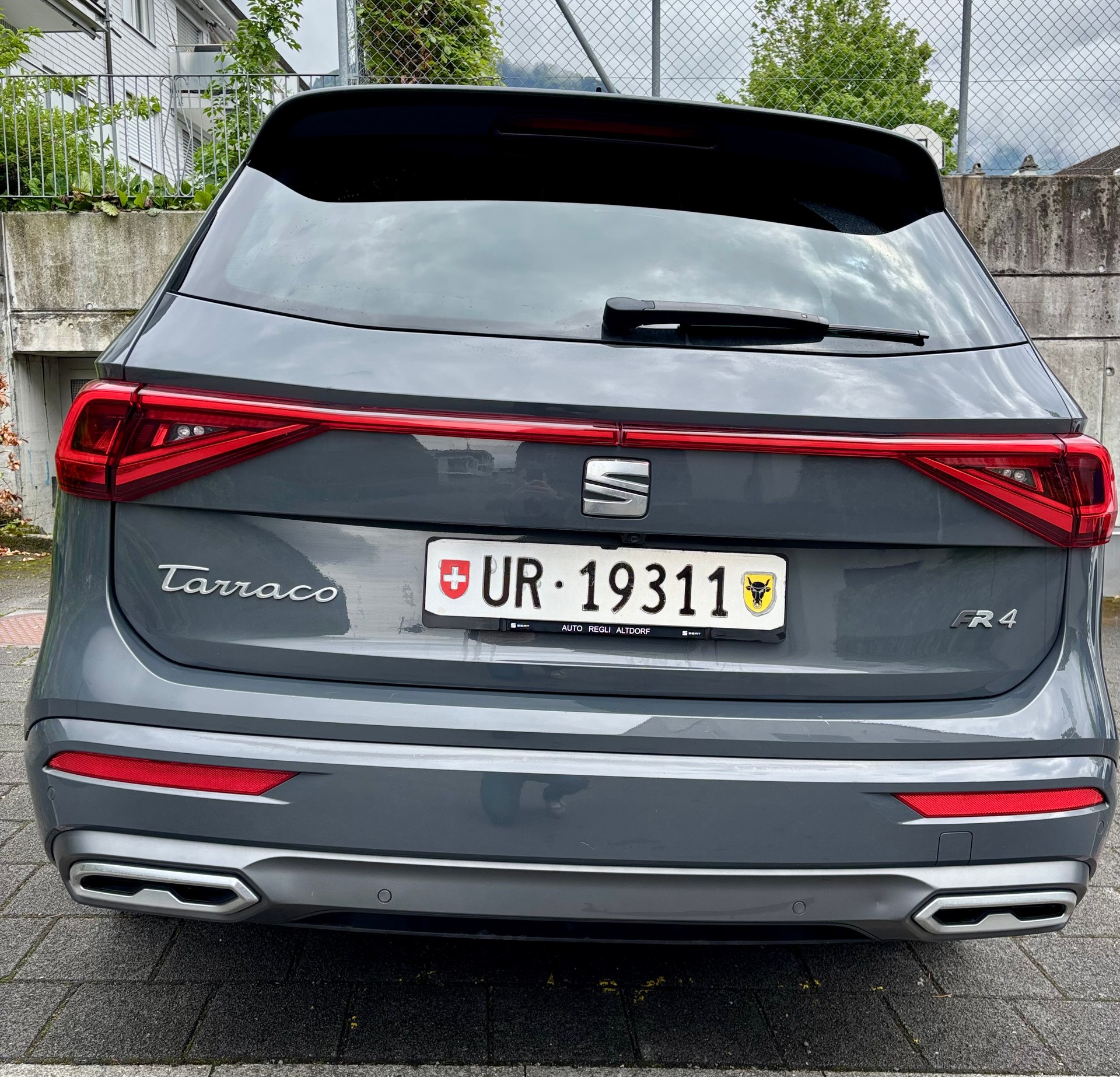 SEAT 2.0 TSI Hola FR 4Drive DSG-image-3
