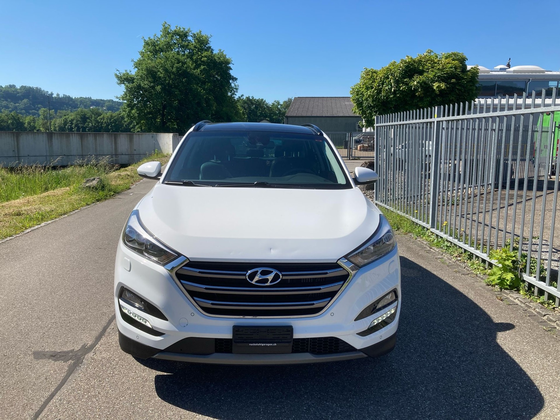 HYUNDAI Tucson 2.0 CRDI Vertex 4WD Automatic-image-1