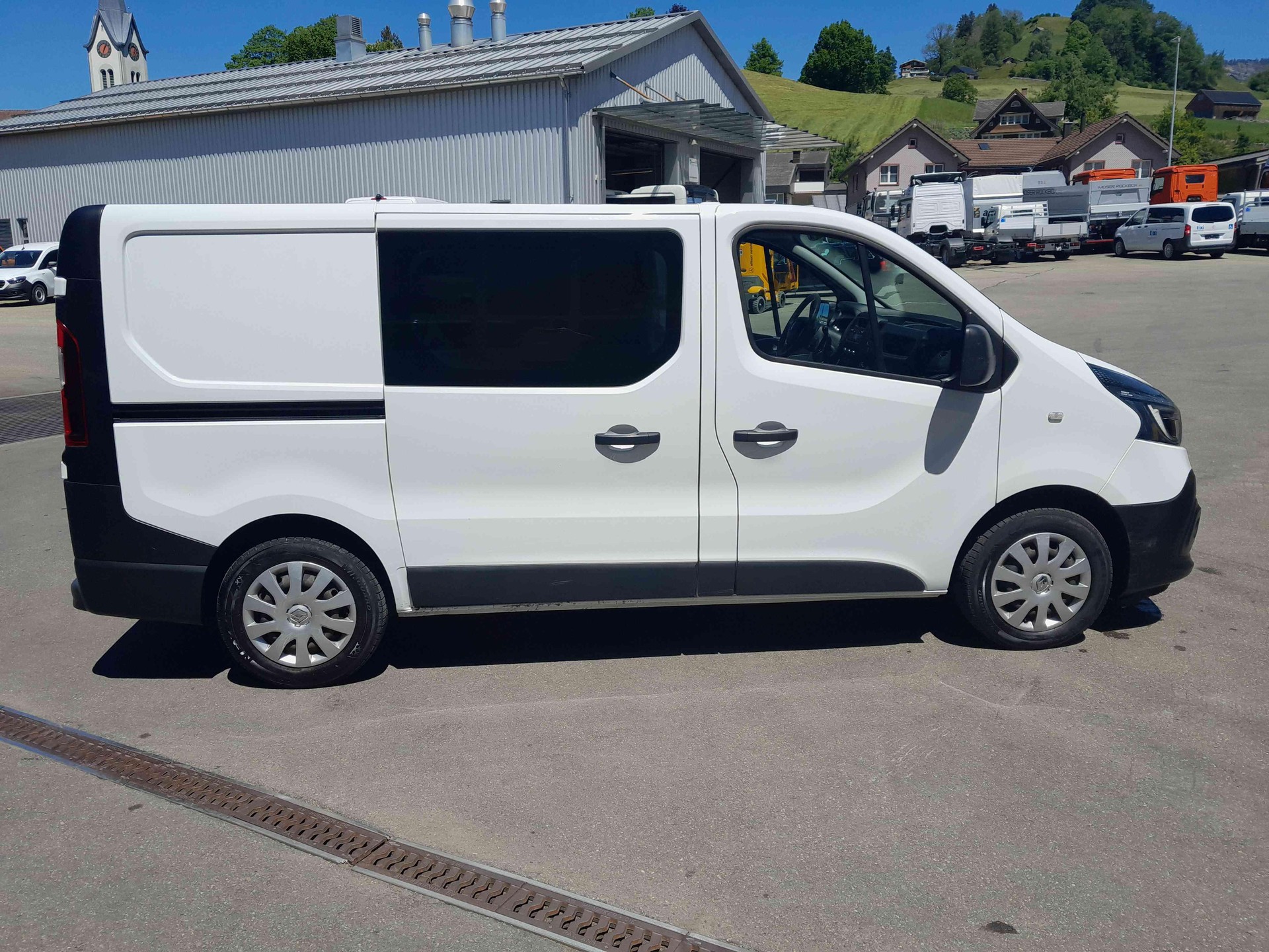 RENAULT Trafic Kaw. 2.9 t L1 H1 2.5 dCi 146 DPF-image-5