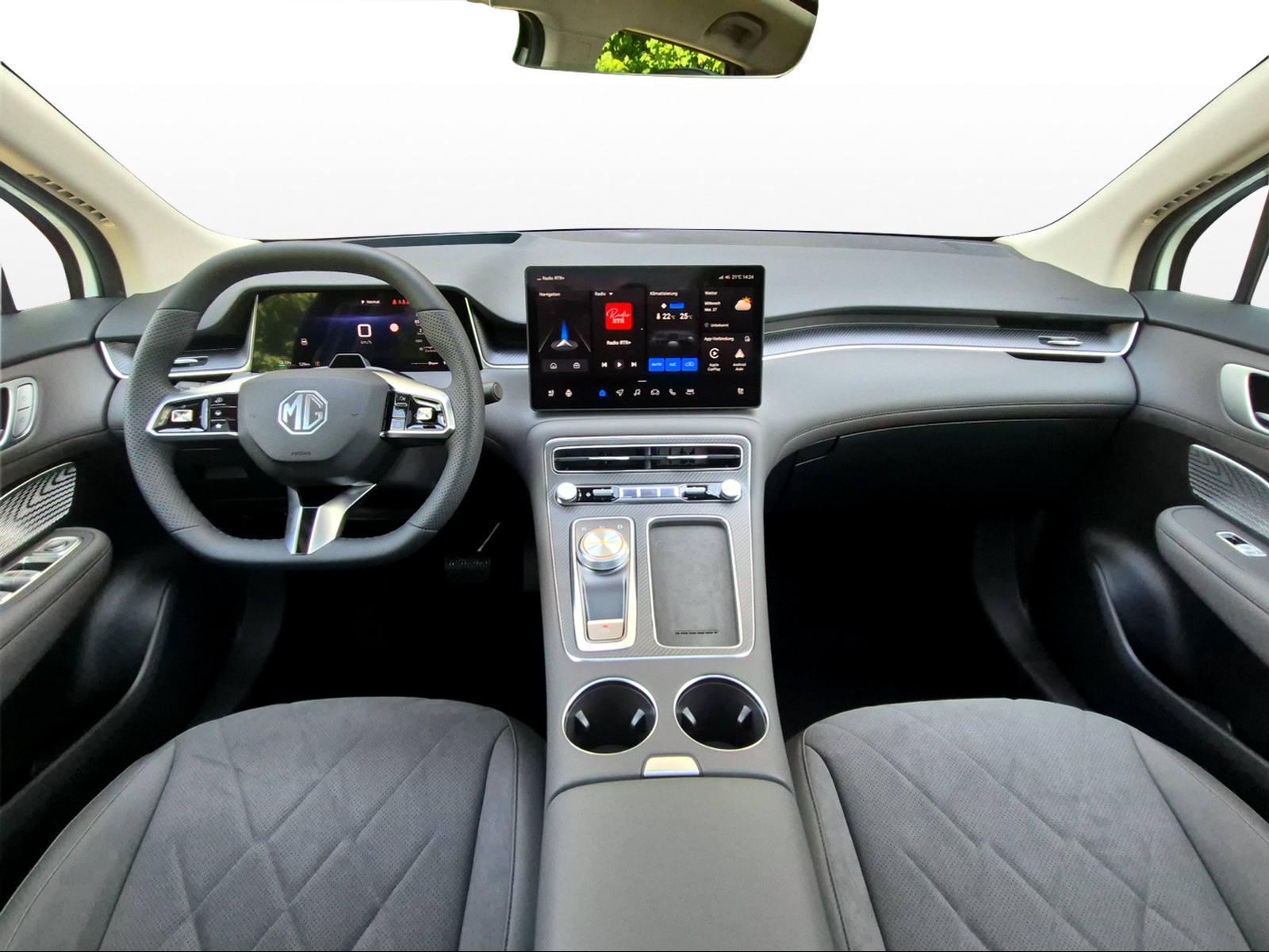 MG S6 EV 77 kWh Luxury 4WD-image-9