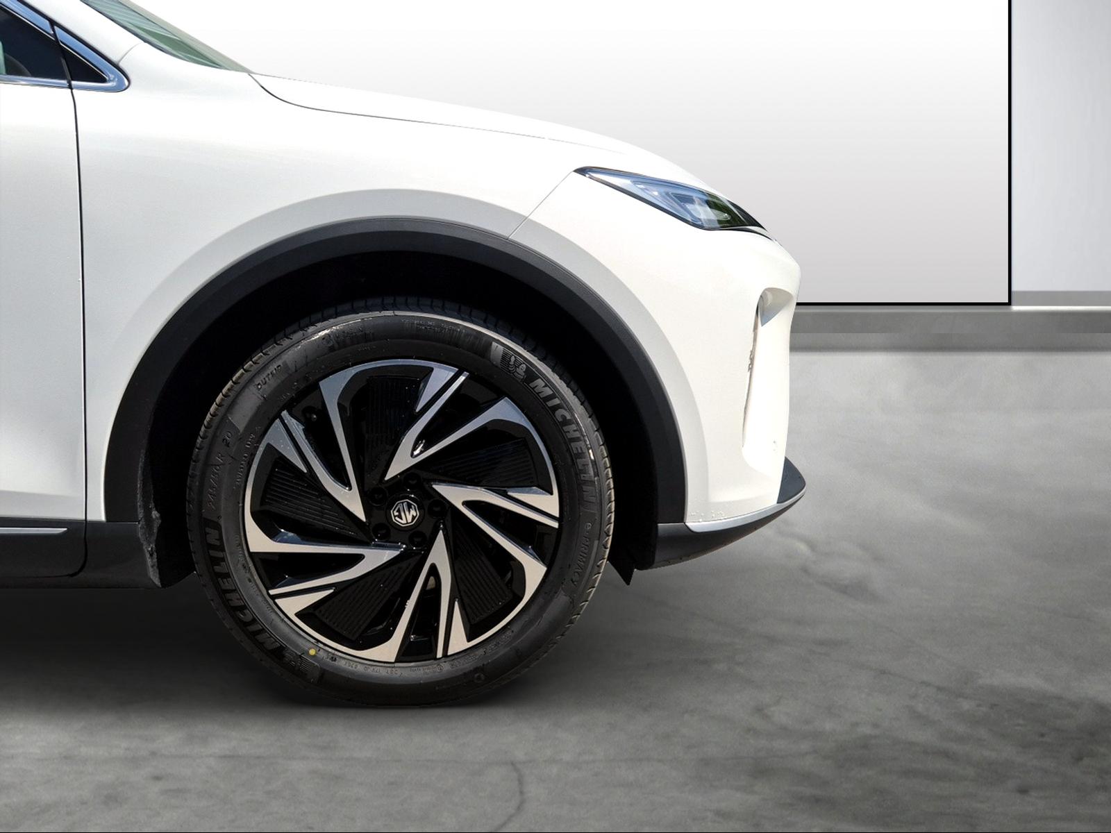 MG S6 EV 77 kWh Luxury 4WD-image-14