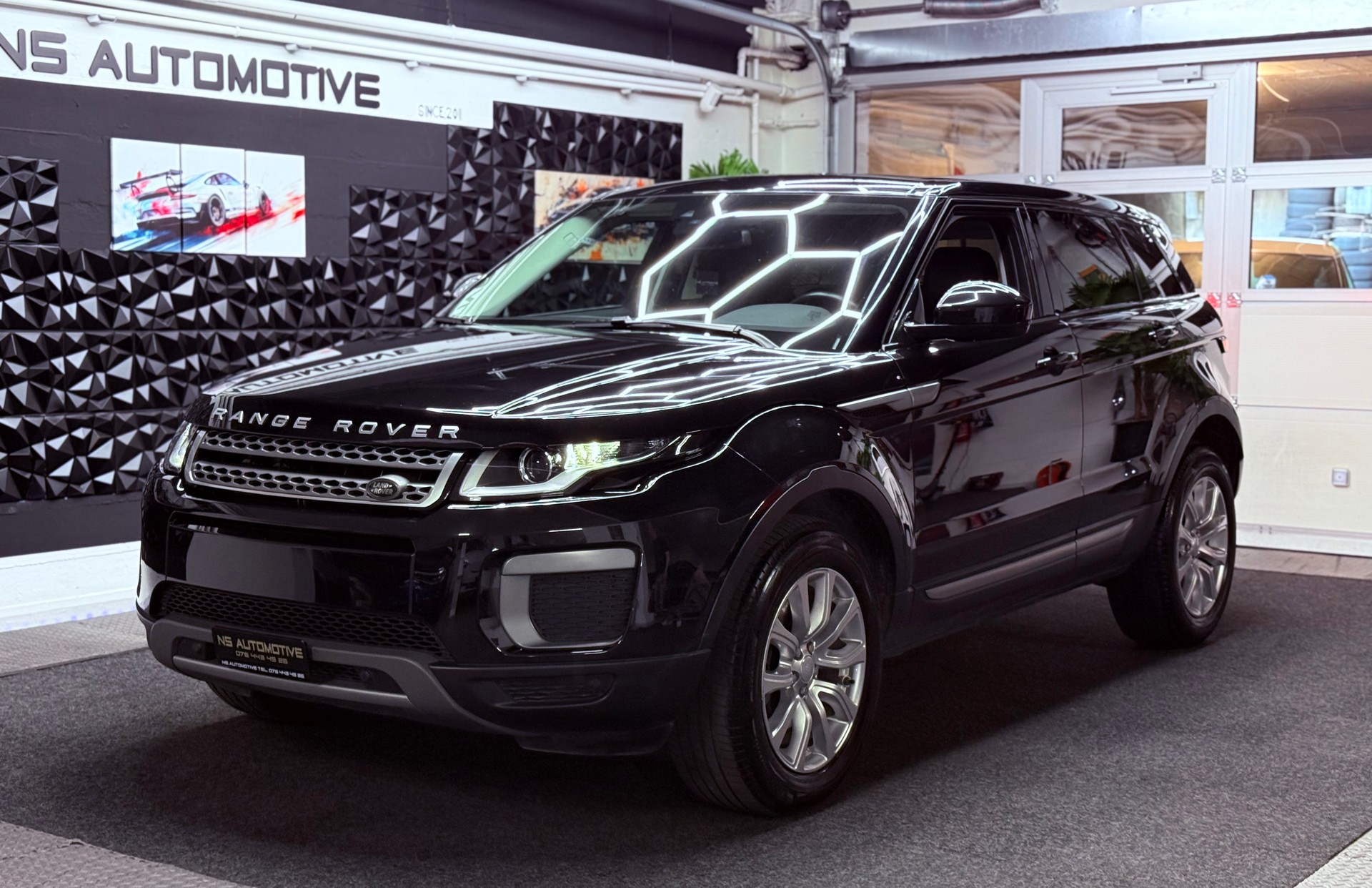 LAND ROVER Range Rover Evoque 2.0 TD4 SE AT9