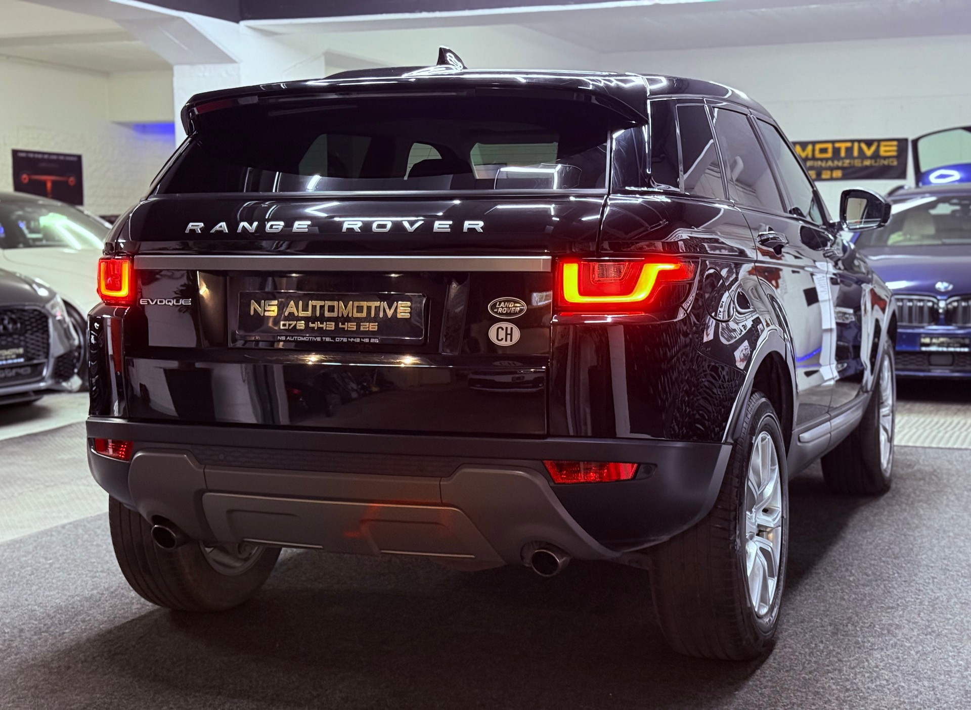 LAND ROVER Range Rover Evoque 2.0 TD4 SE AT9-showroom-element-3
