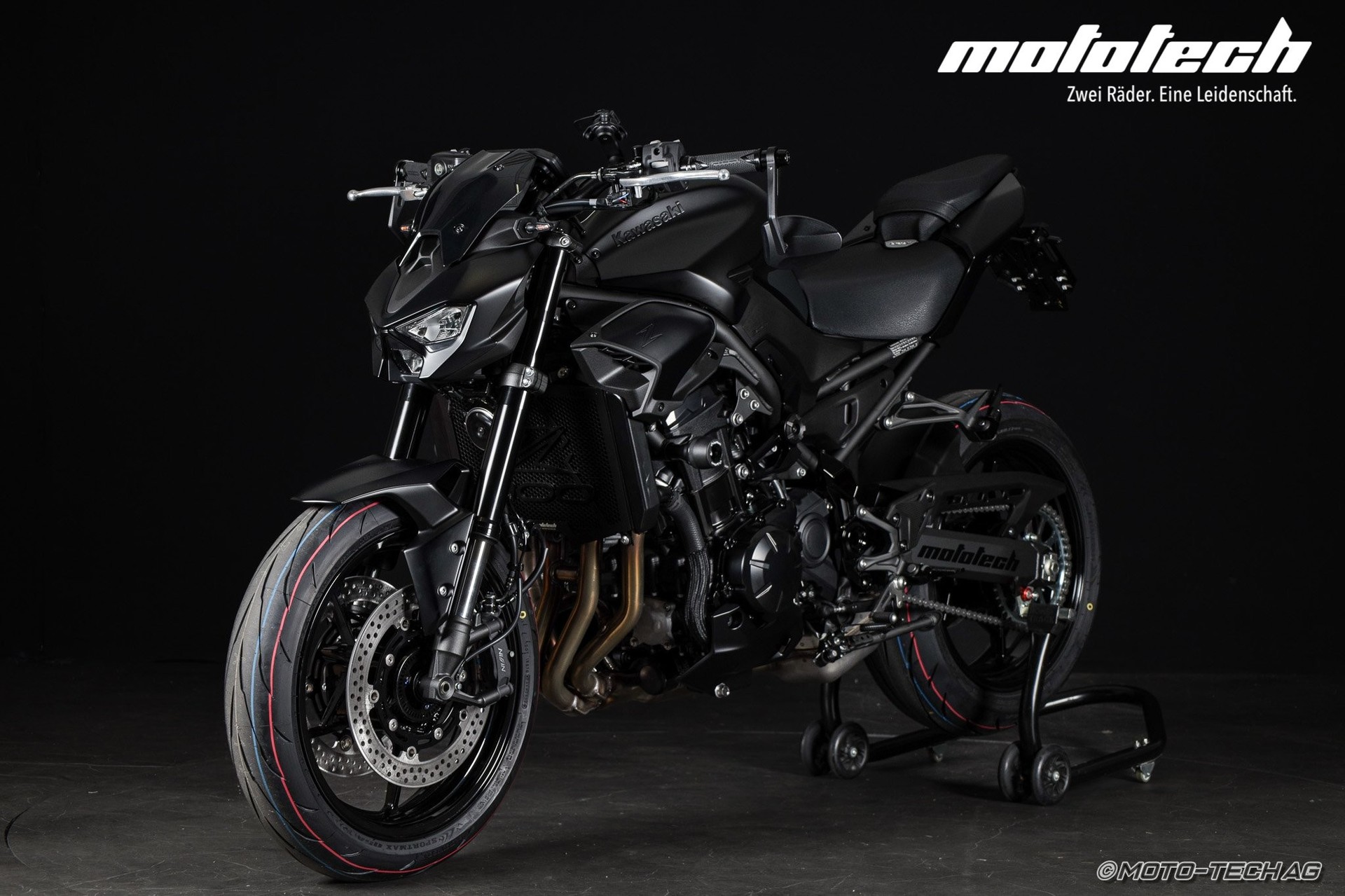 KAWASAKI Z 900 MY25 (35 / 91kW) STAGE 1 BLACK EDITION-image-5