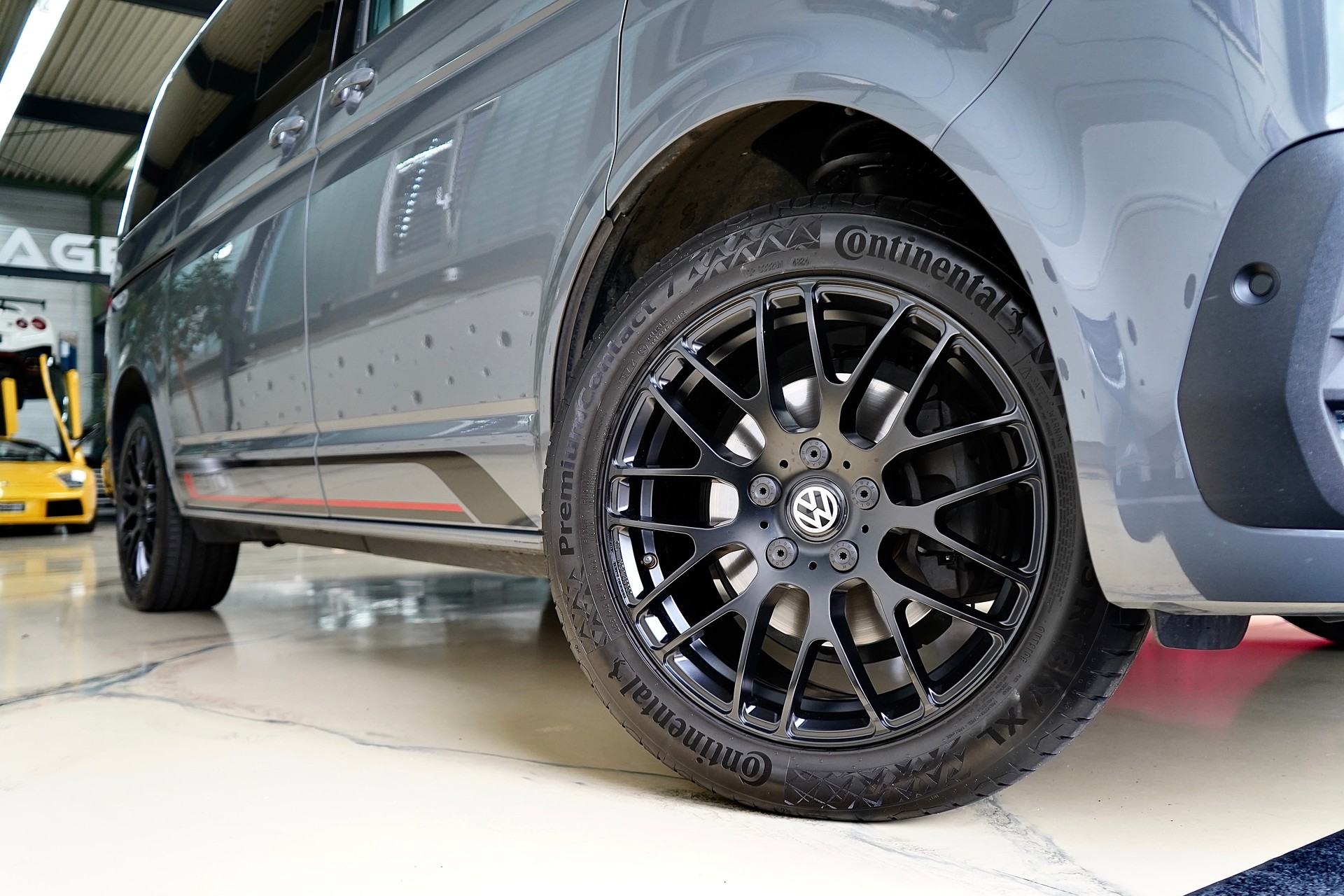 VW T6.1 Multivan 2.0 TDI Liberty Edition DSG-image-10