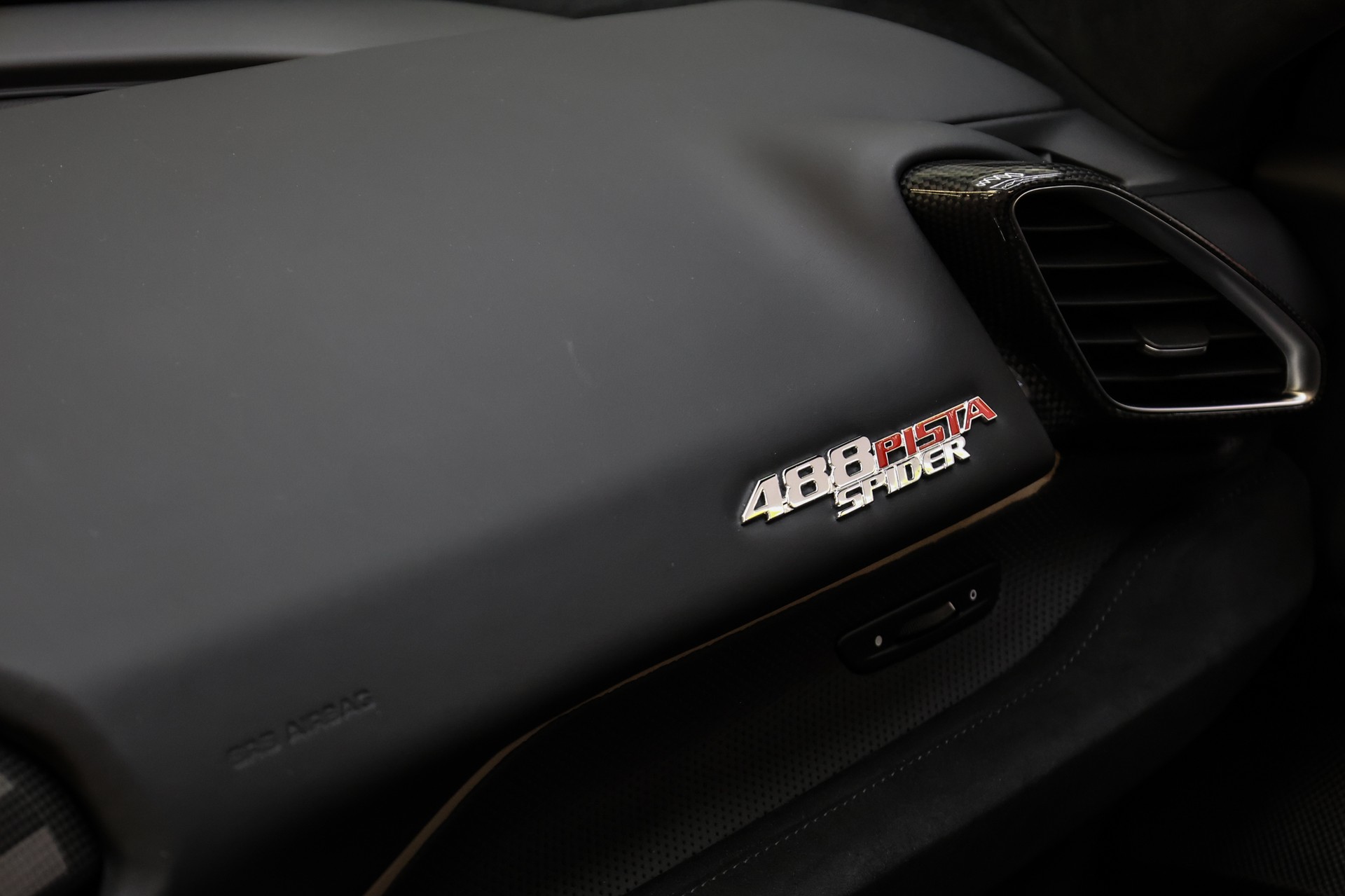 FERRARI 488 Pista Spider-image-42