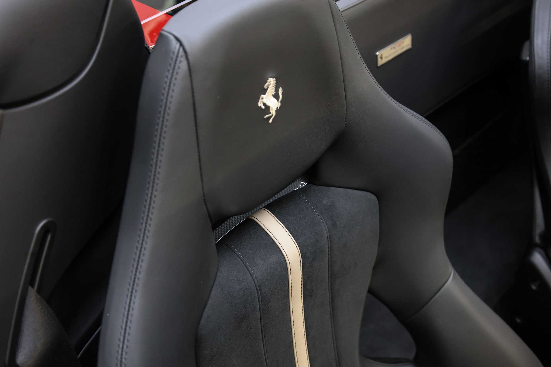 FERRARI 488 Pista Spider-image-39