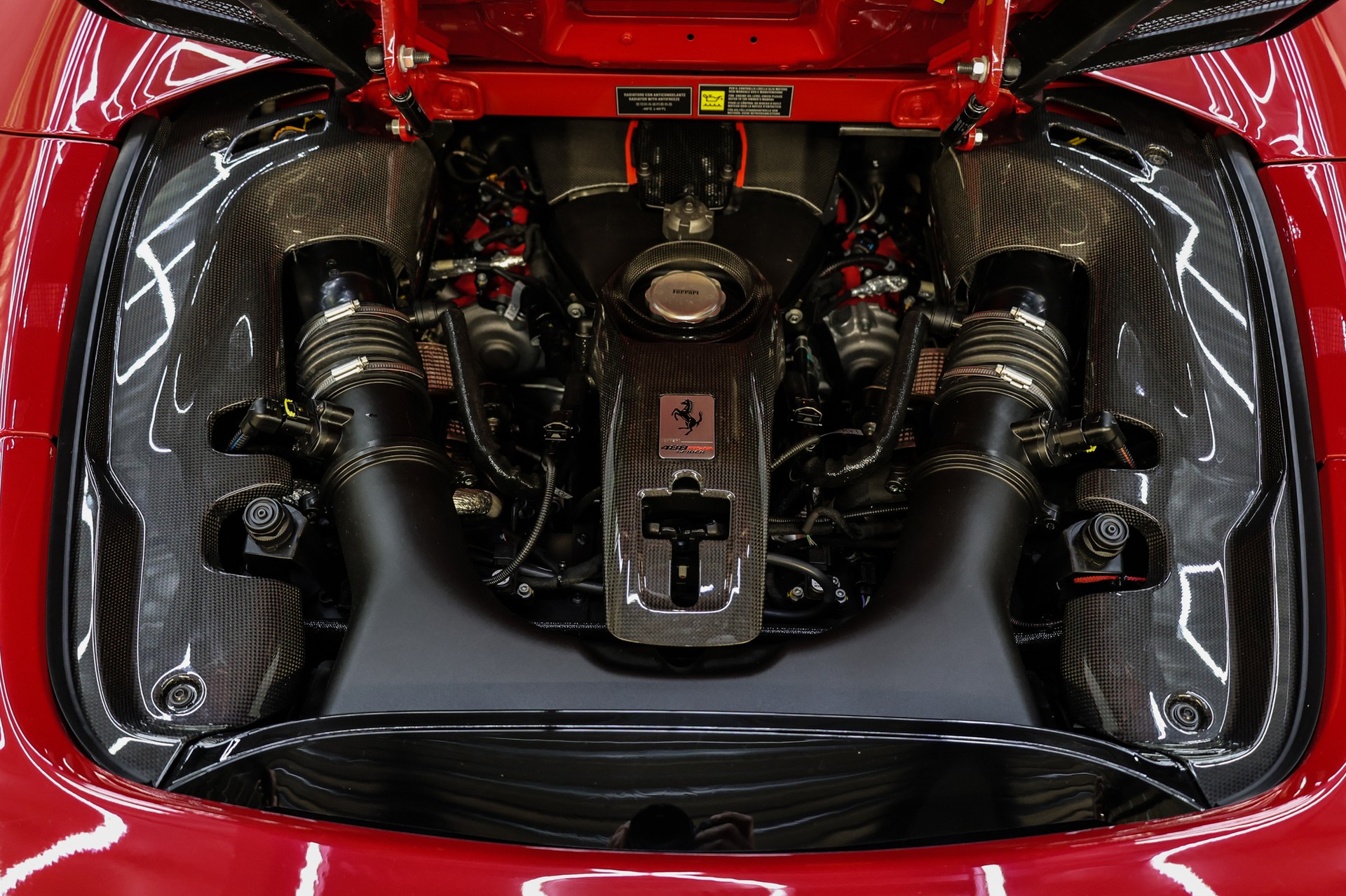 FERRARI 488 Pista Spider-image-18