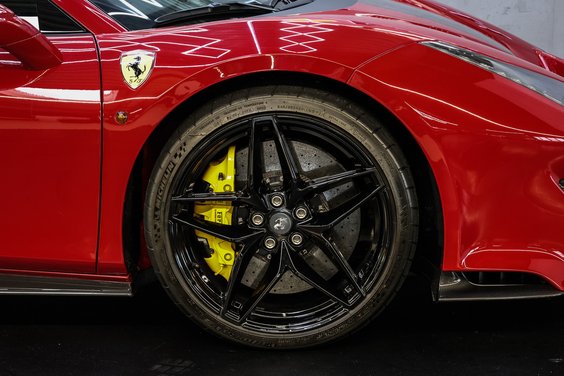 FERRARI 488 Pista Spider-image-26