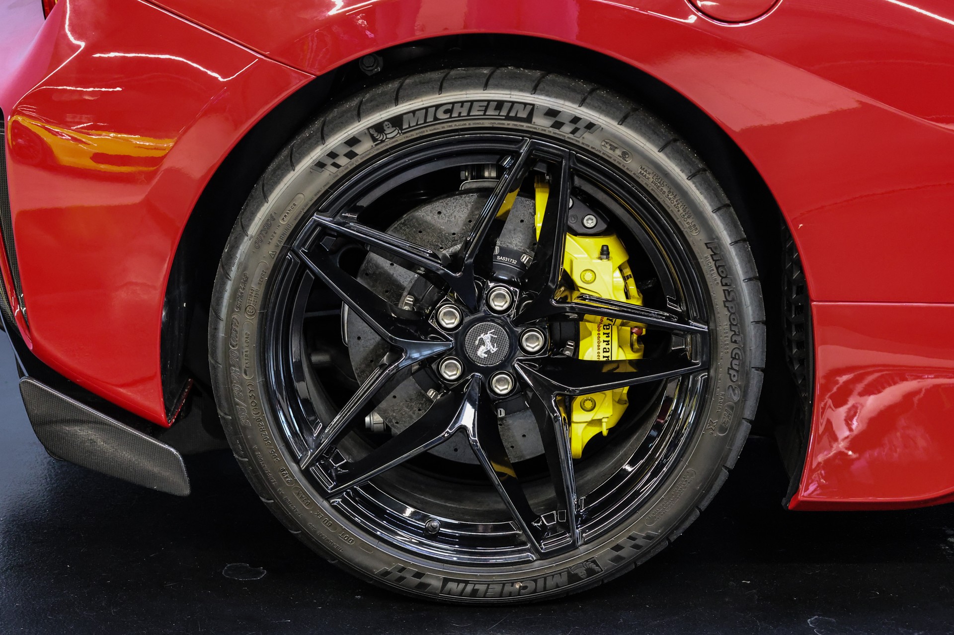 FERRARI 488 Pista Spider-image-25