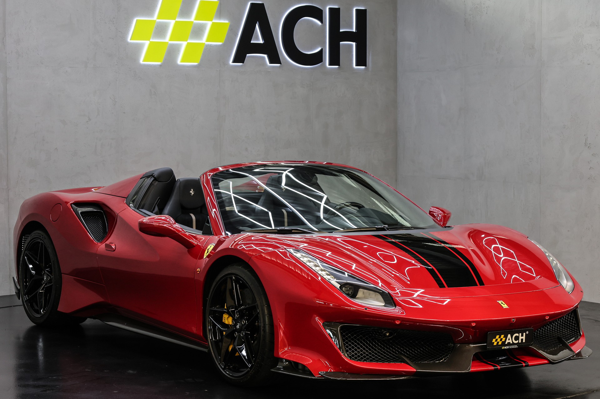 FERRARI 488 Pista Spider
