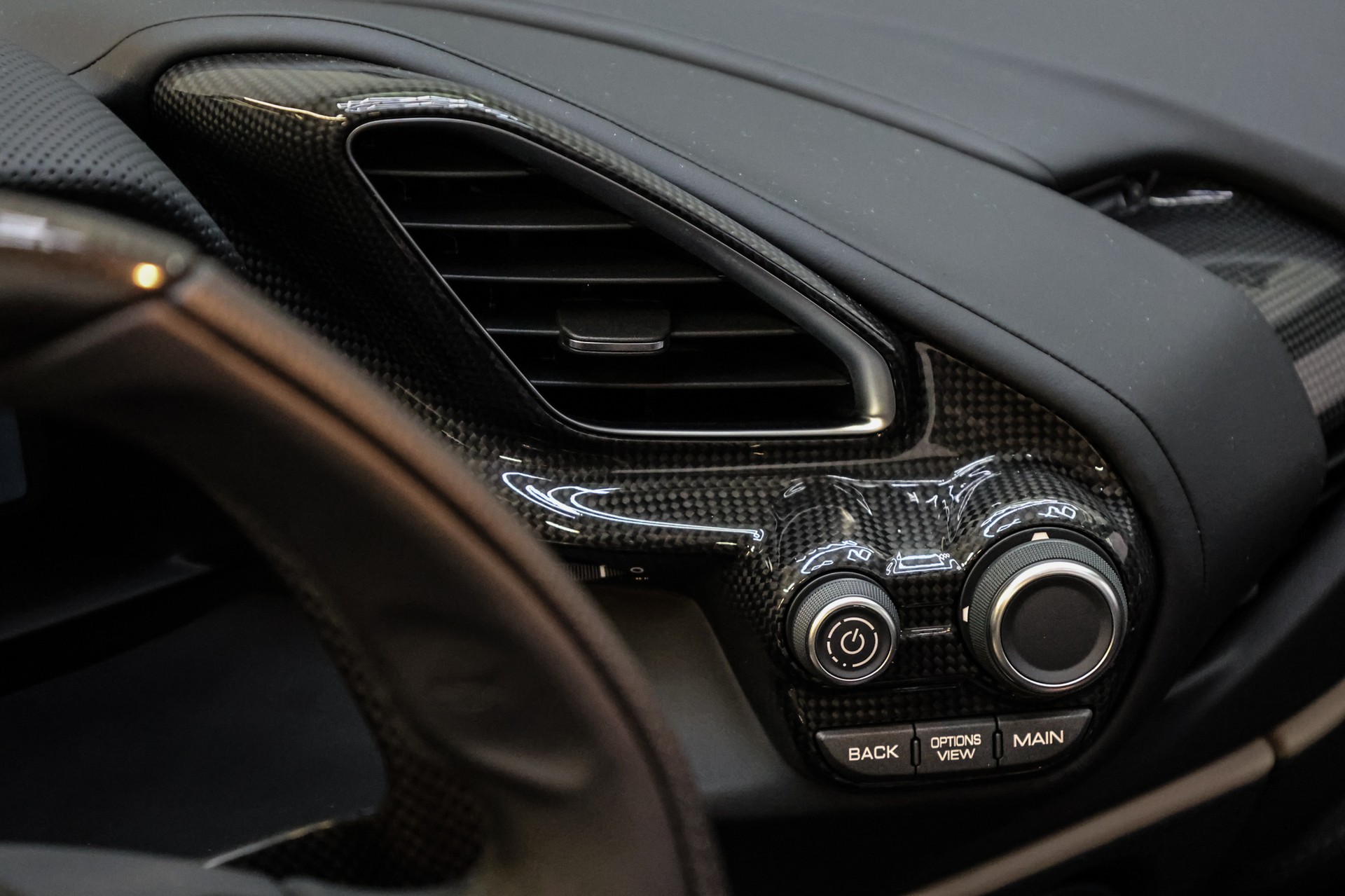 FERRARI 488 Pista Spider-image-33
