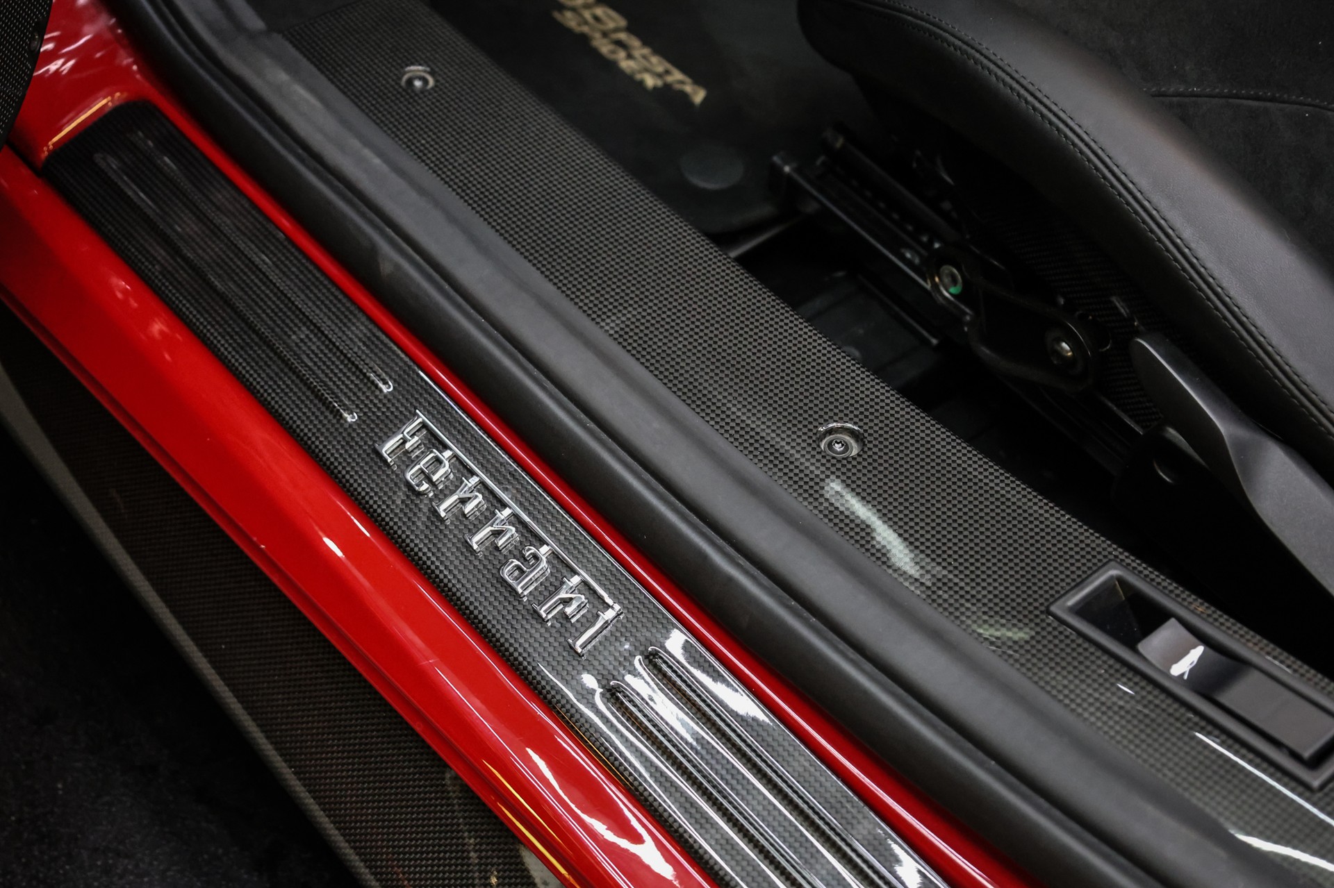 FERRARI 488 Pista Spider-image-28