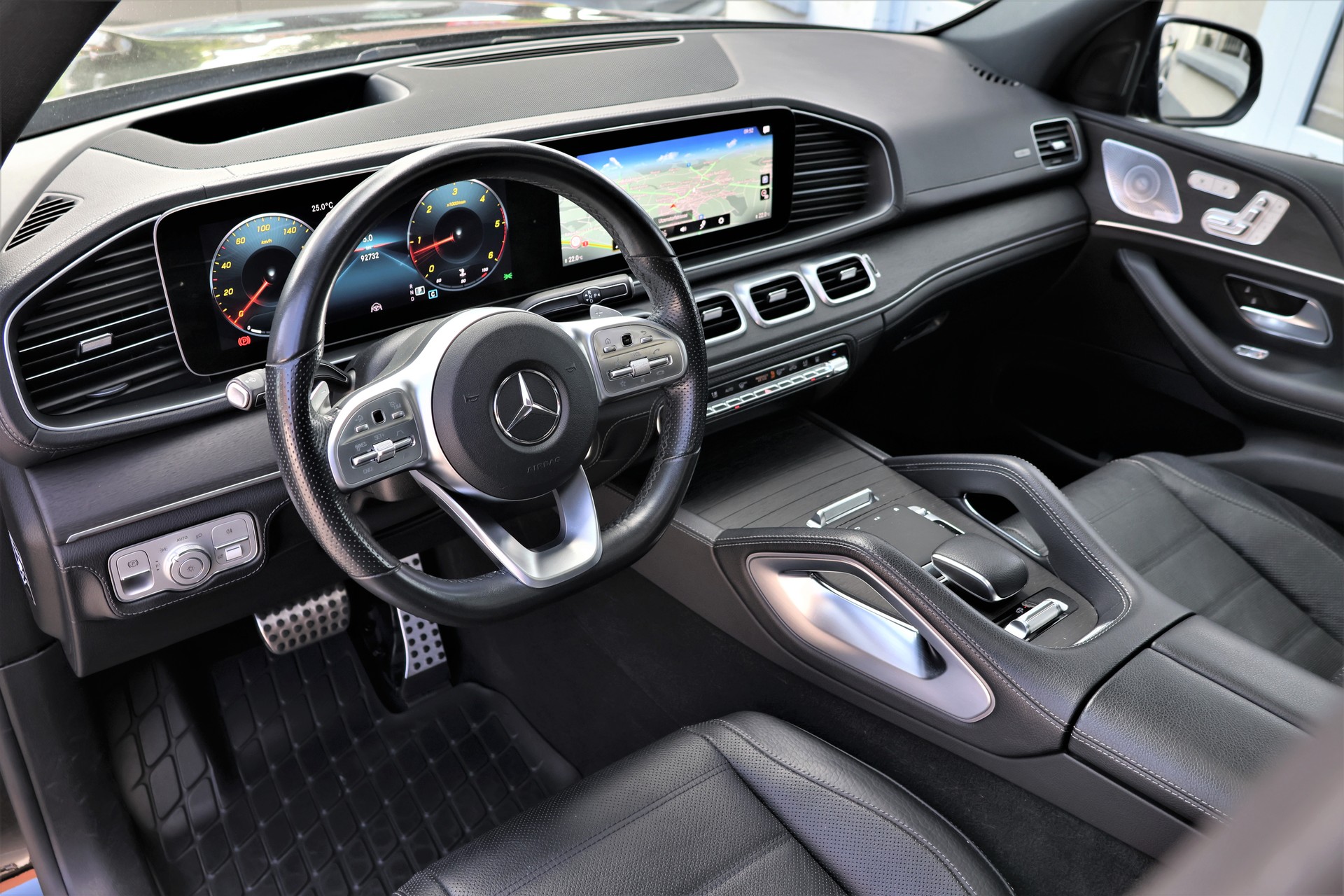 MERCEDES-BENZ GLS 400 d 4Matic AMG Line 9G-Tronic (CH) 7 Plätzer+ 3.5T AHK-image-9