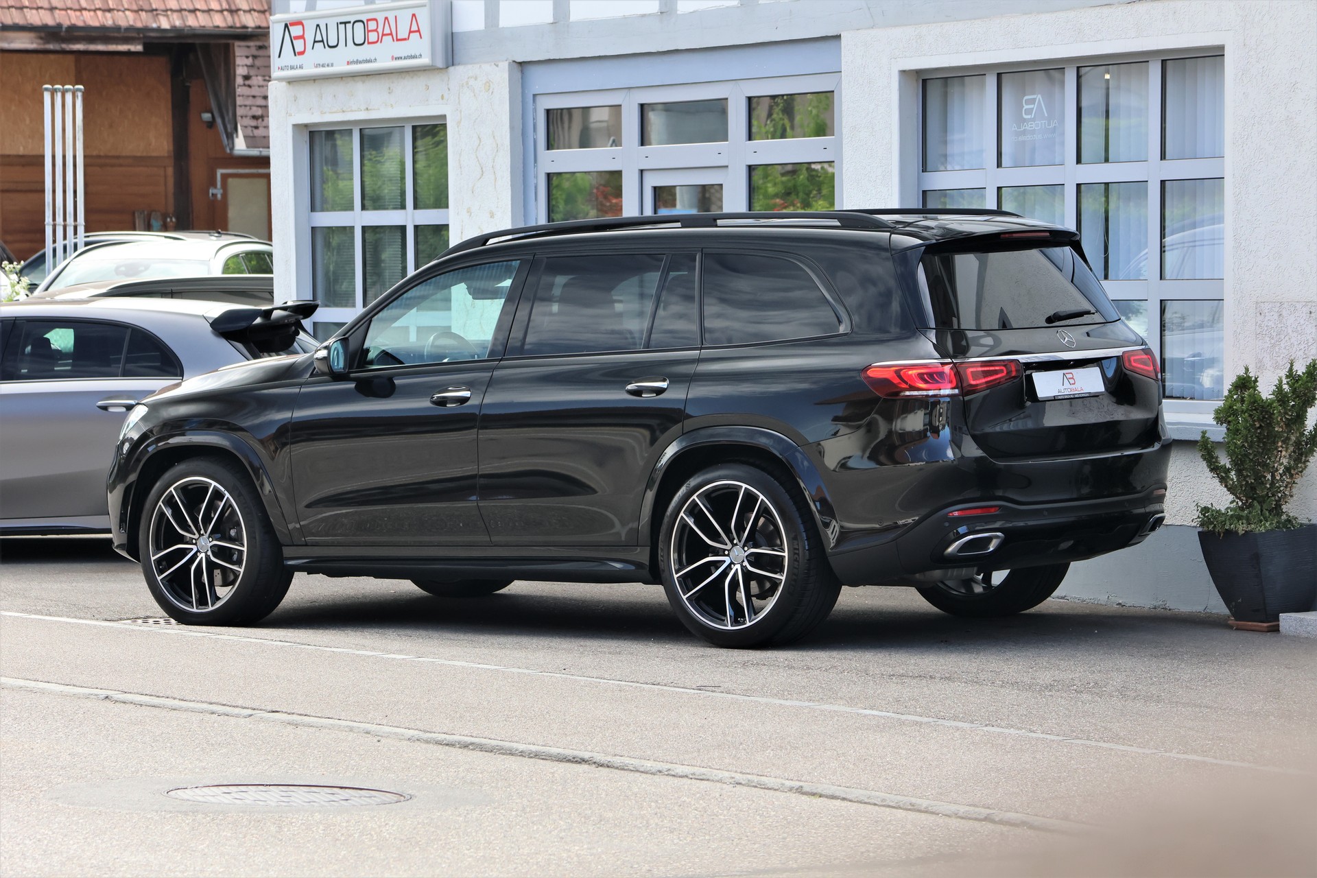 MERCEDES-BENZ GLS 400 d 4Matic AMG Line 9G-Tronic (CH) 7 Plätzer+ 3.5T AHK-image-4