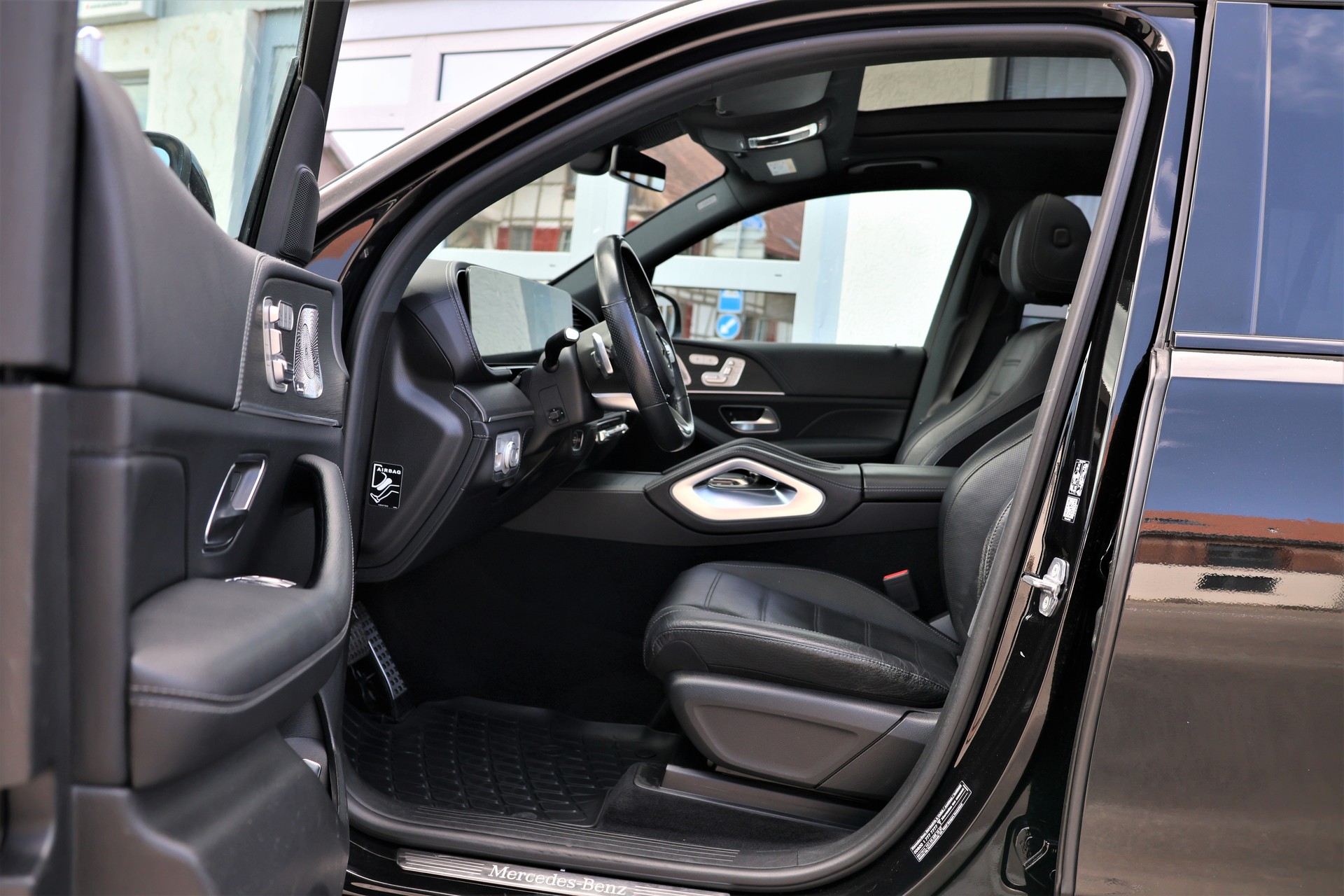 MERCEDES-BENZ GLS 400 d 4Matic AMG Line 9G-Tronic (CH) 7 Plätzer+ 3.5T AHK-image-8