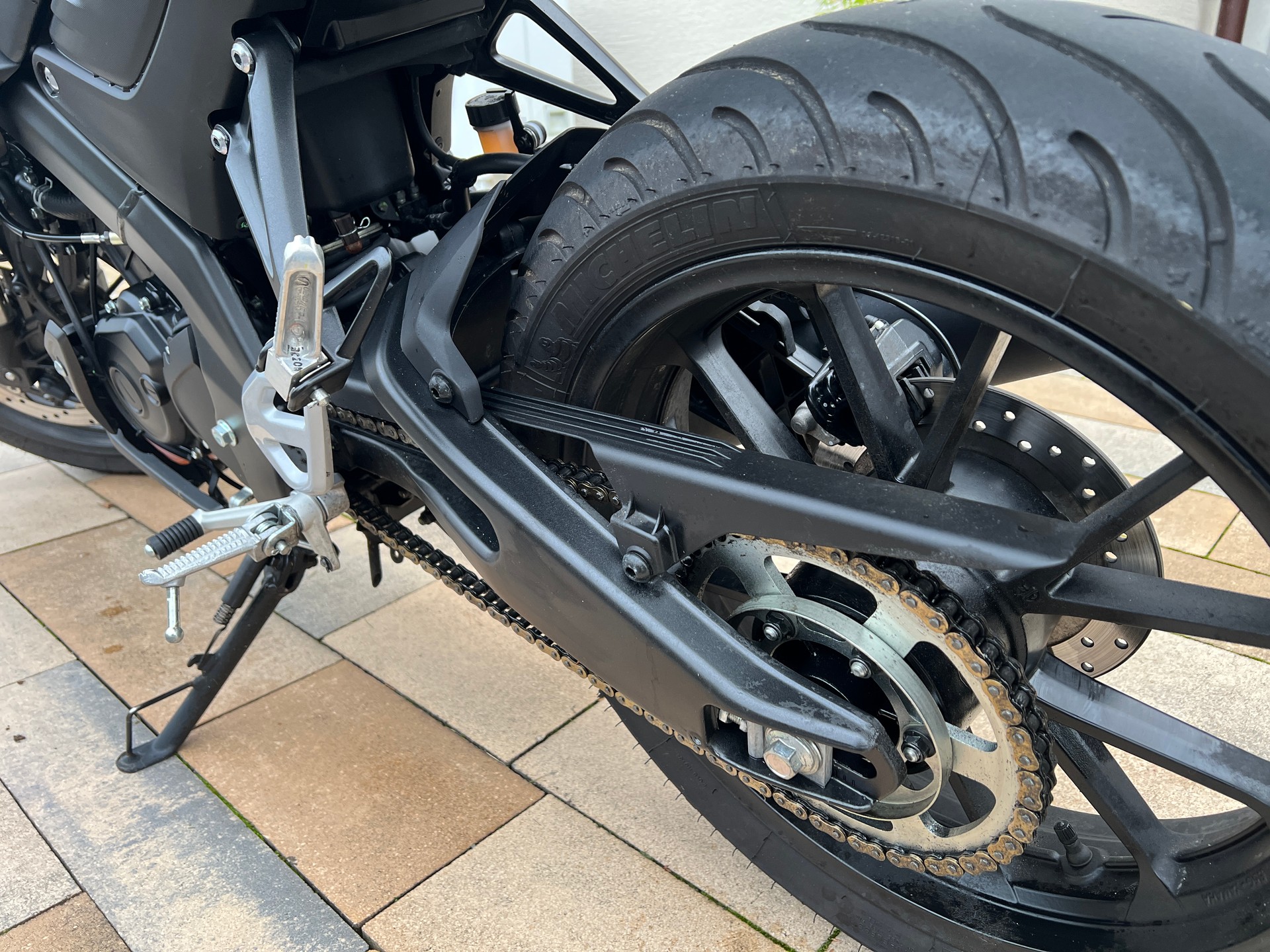 YAMAHA MT-125 ABS-image-2