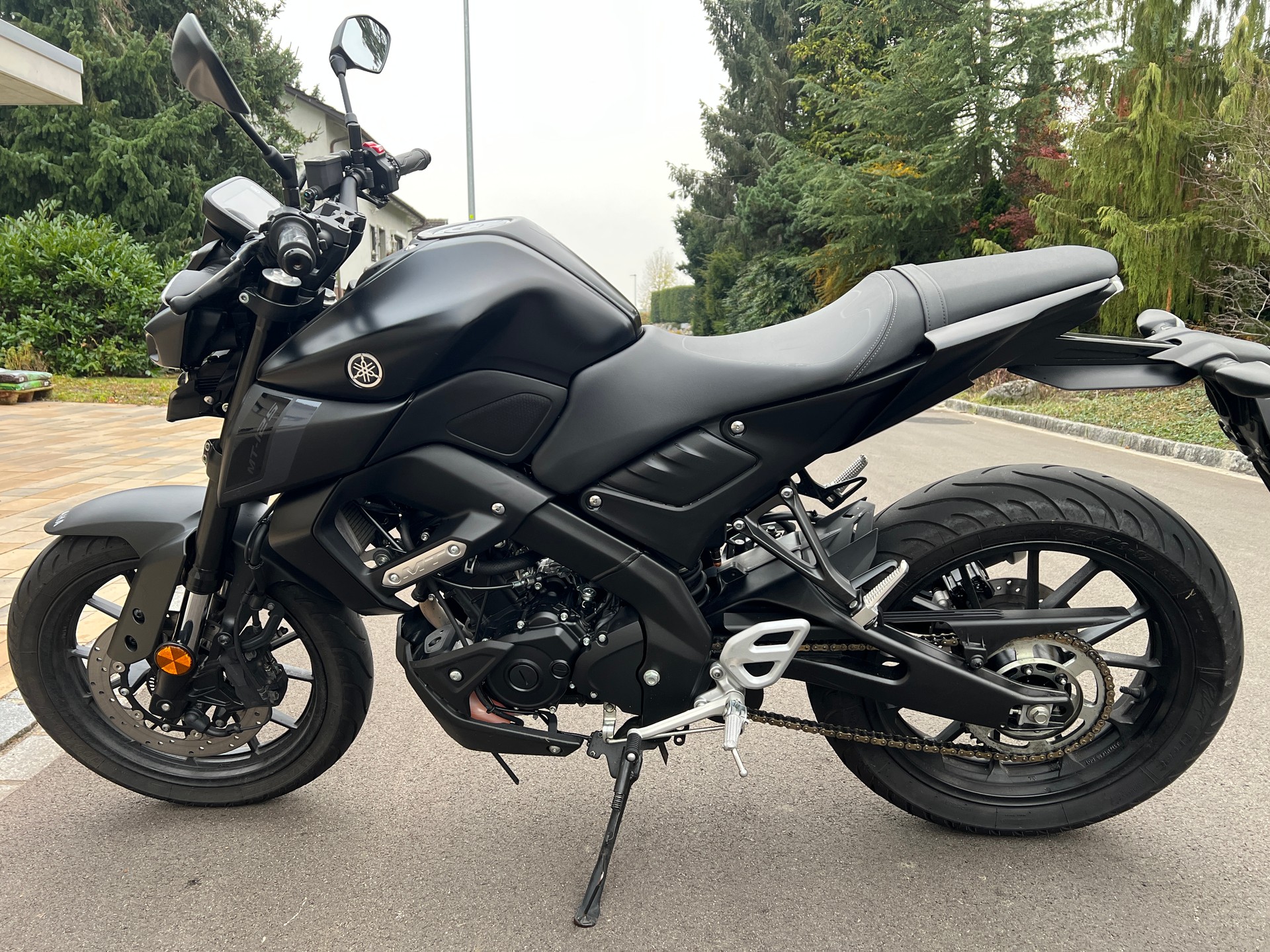 YAMAHA MT-125 ABS-image-1