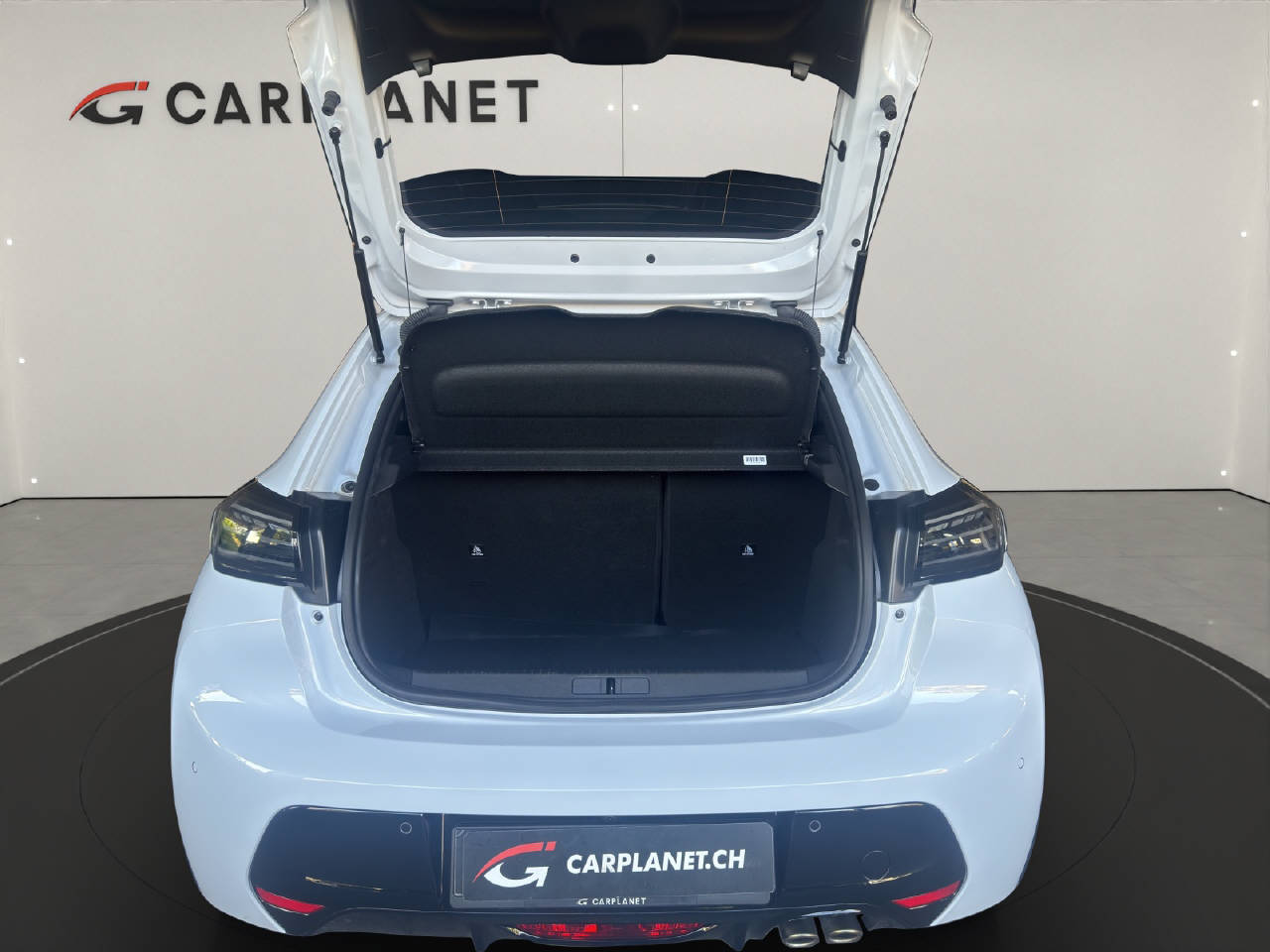 PEUGEOT 208 1.2 Hybrid 145 PS GT-image-21