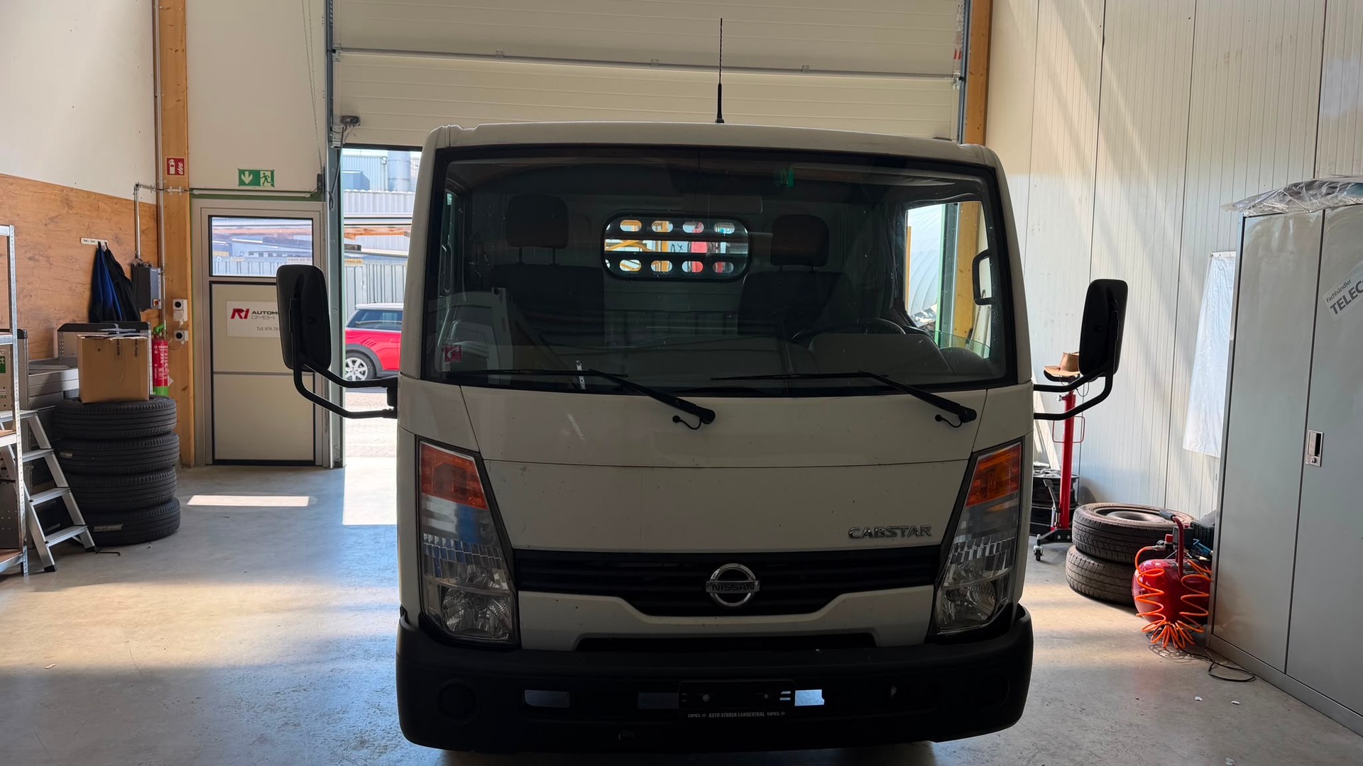 NISSAN Cabstar Premium 28.11-showroom-element-1