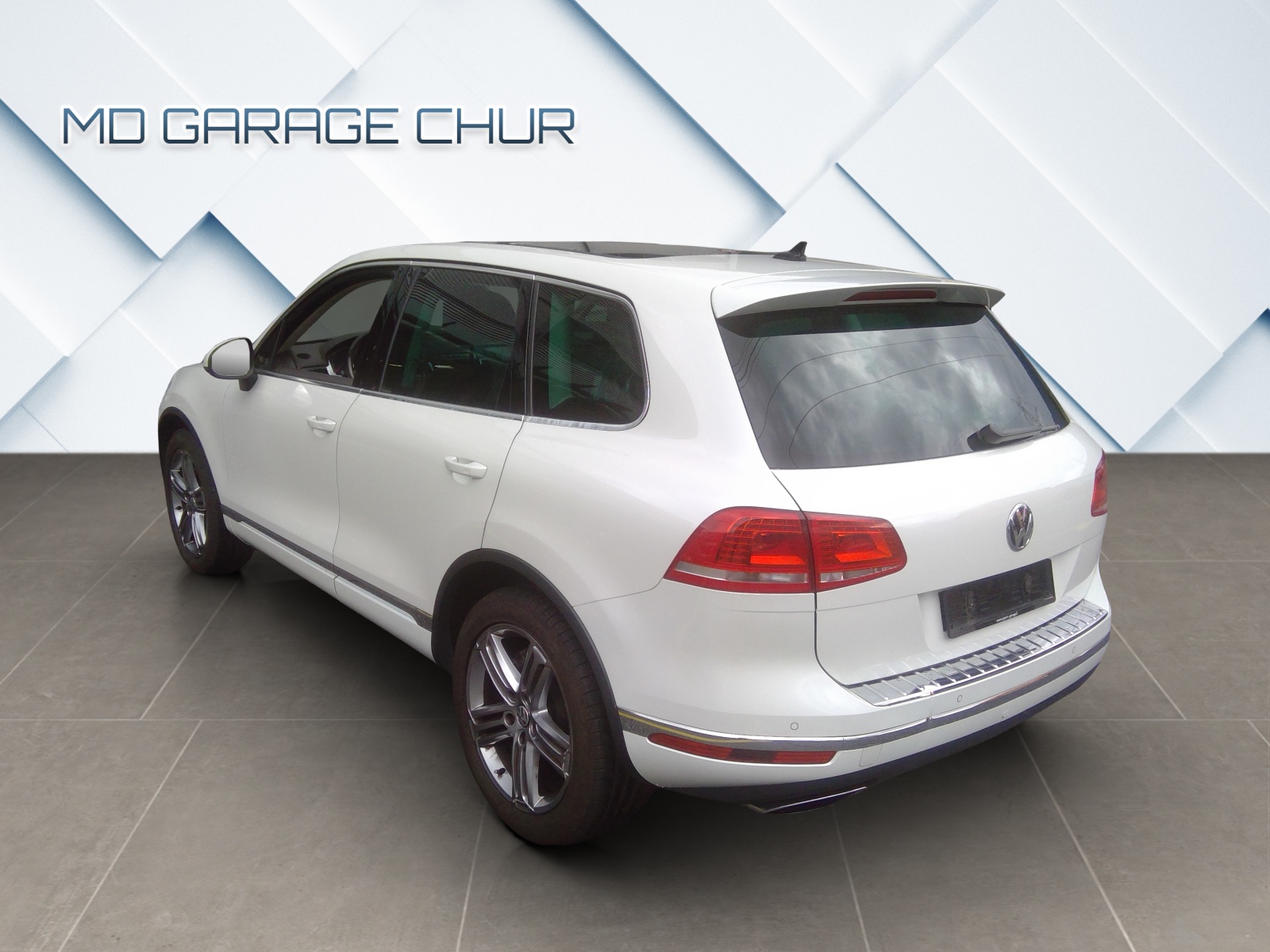 VW Touareg 3.0 TDI BlueMotion Technology Tiptronic-image-5