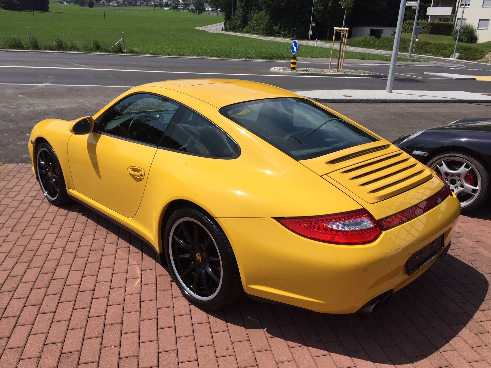 PORSCHE 911 Carrera 4S PDK-image-4