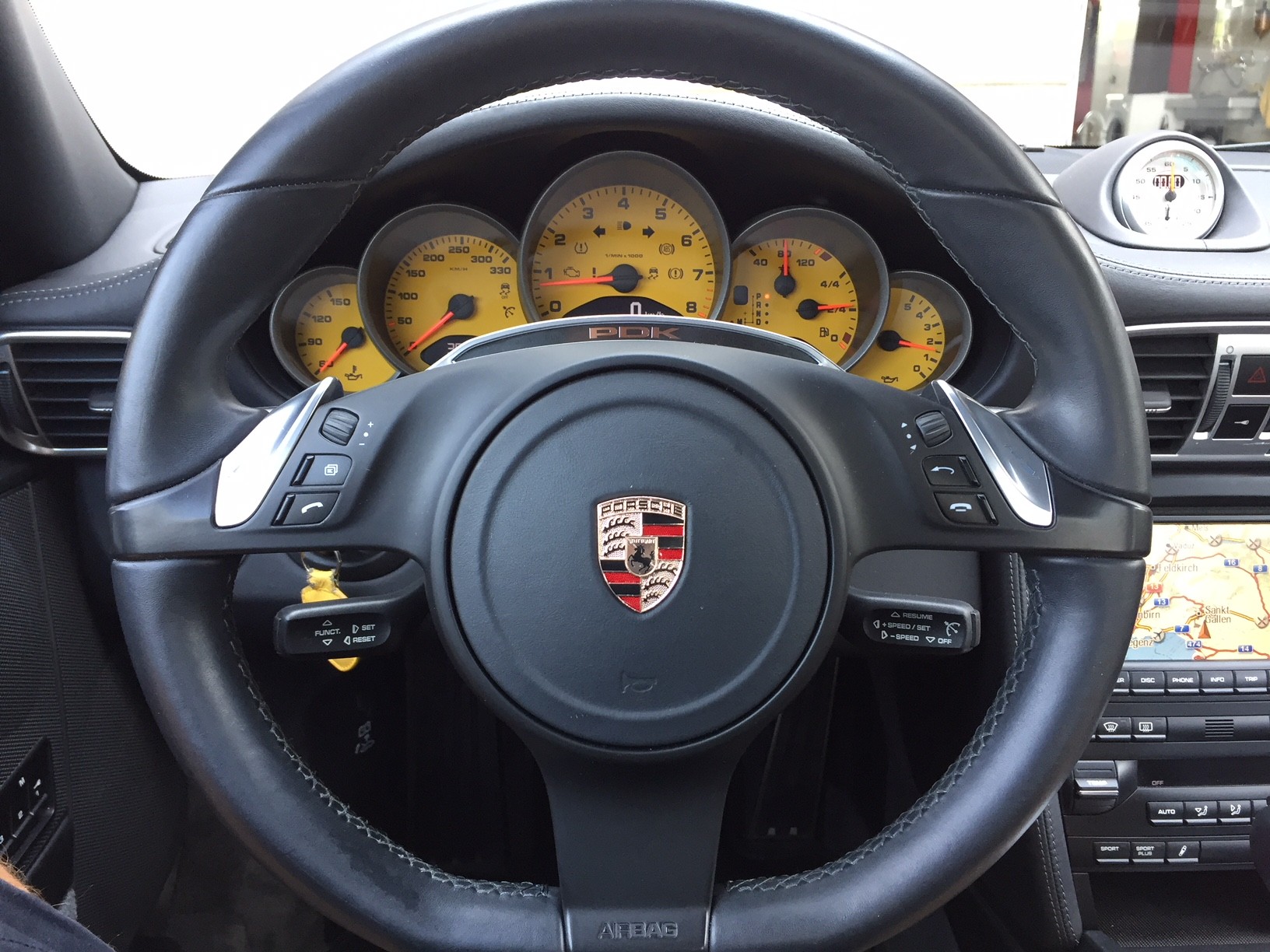 PORSCHE 911 Carrera 4S PDK-image-9
