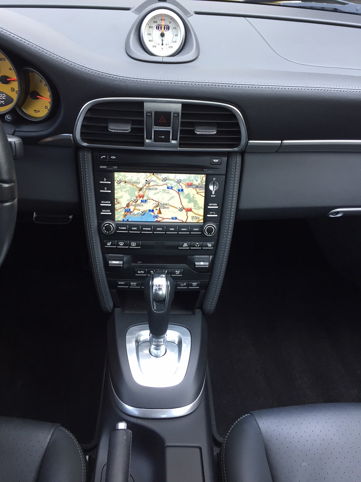 PORSCHE 911 Carrera 4S PDK-image-10
