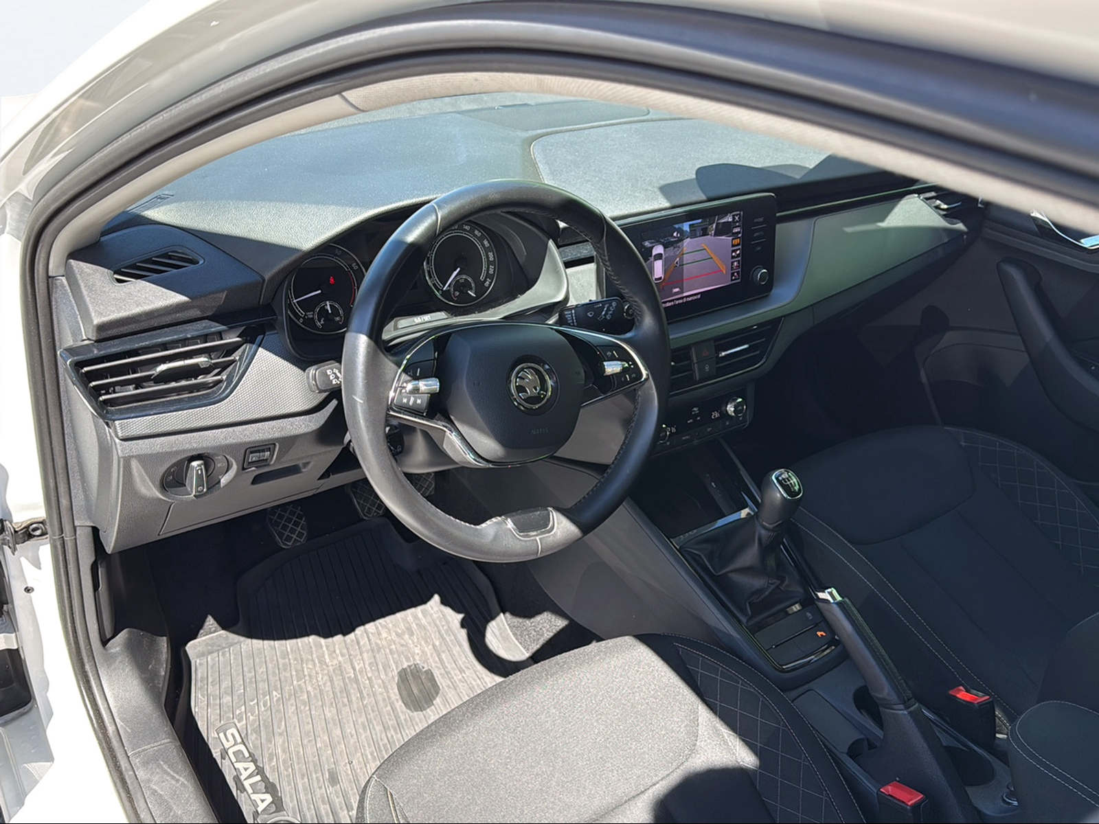 SKODA Scala 1.0 TSI Ambition DSG-image-10