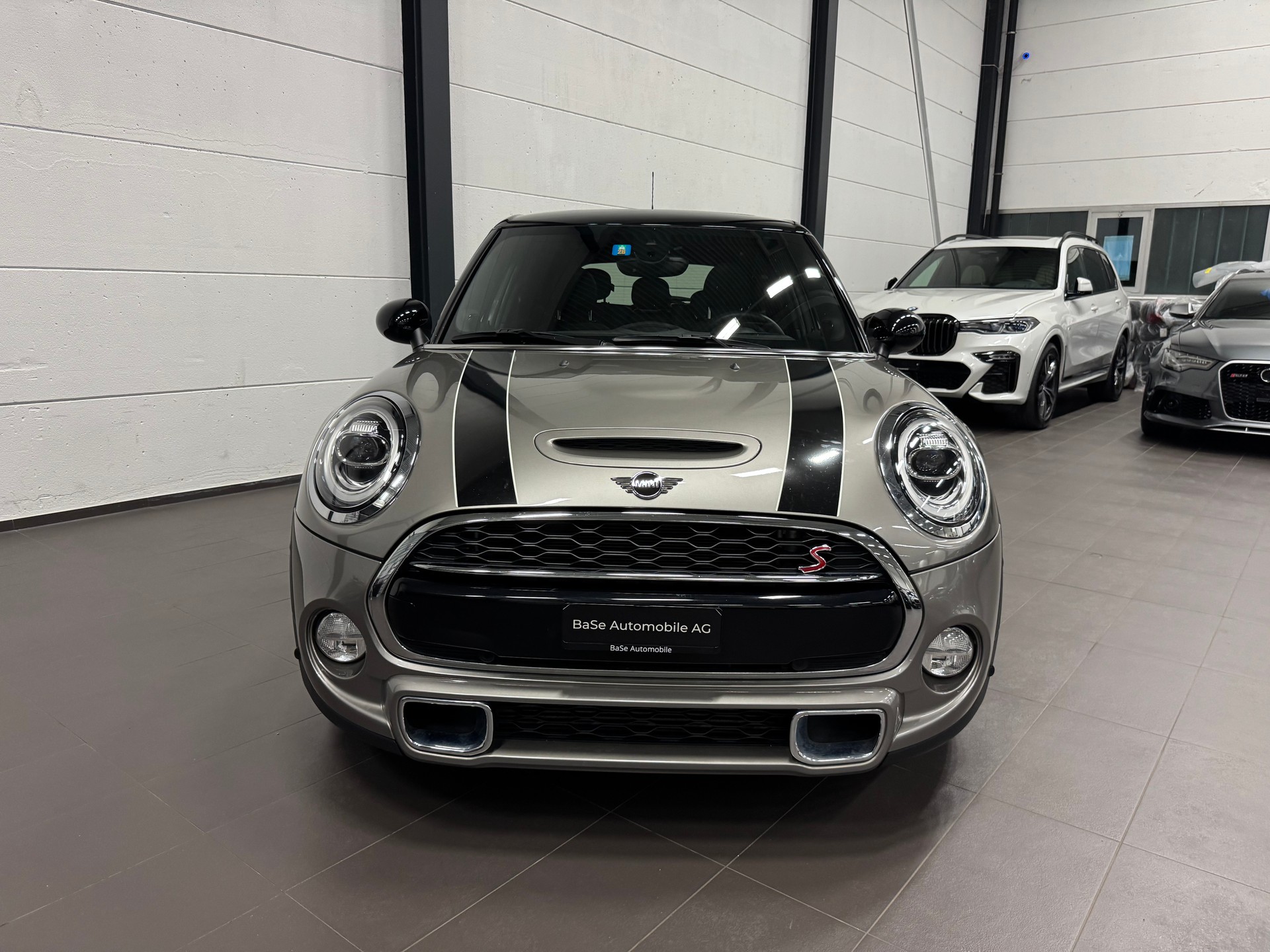 MINI Cooper S-image-8