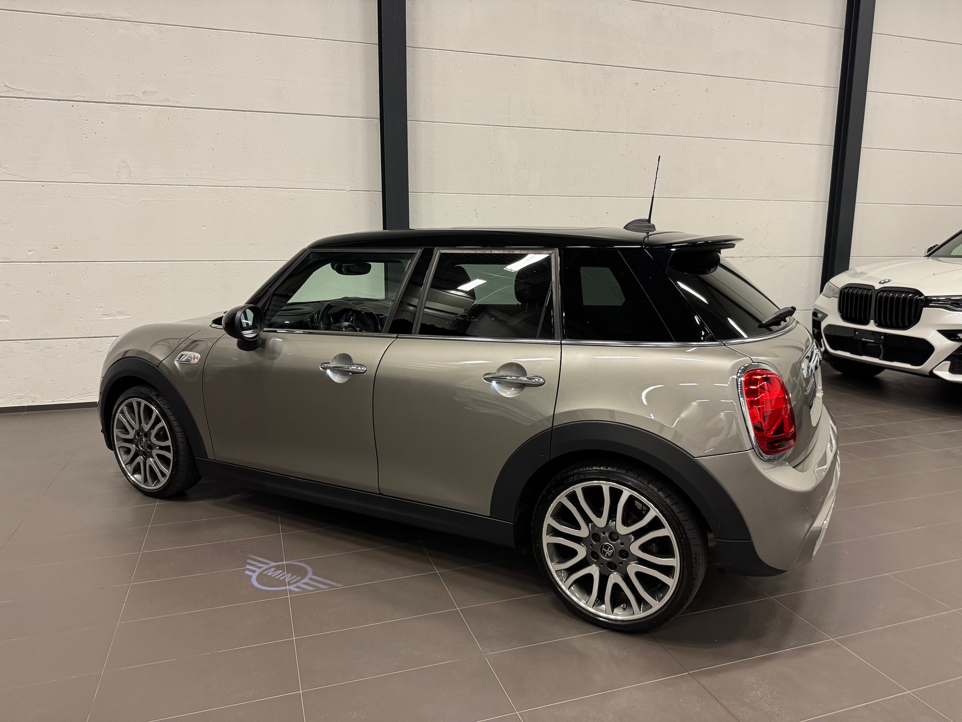 MINI Cooper S-image-10