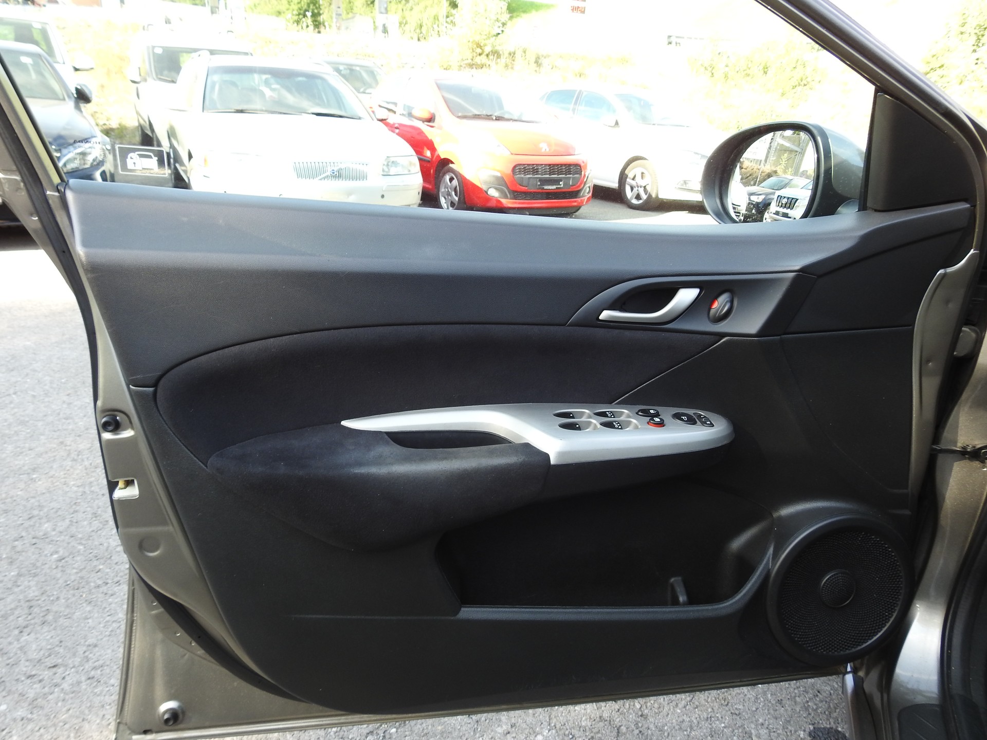 HONDA Civic 2.2 i-CTDi Comfort-image-11