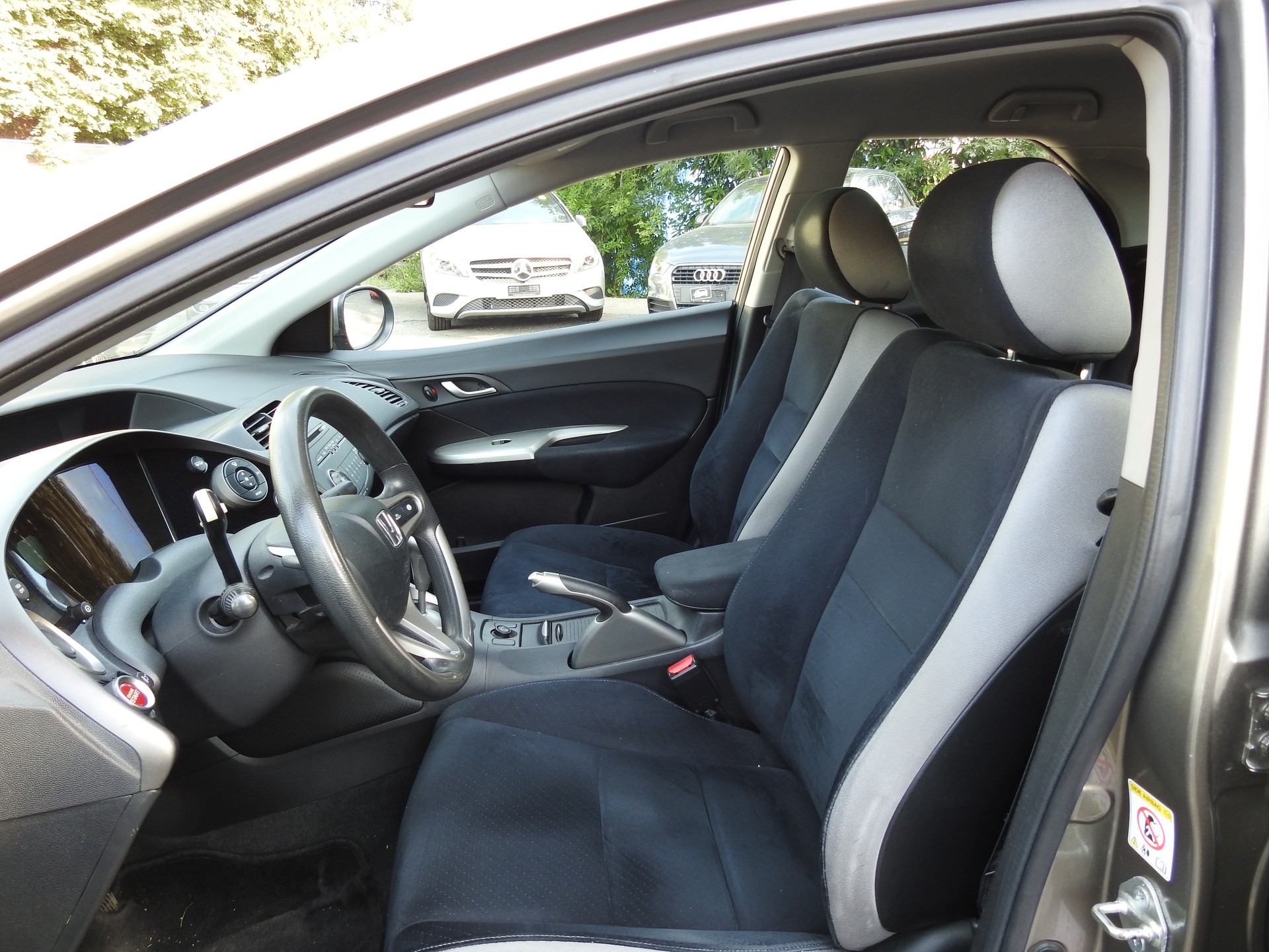 HONDA Civic 2.2 i-CTDi Comfort-image-13