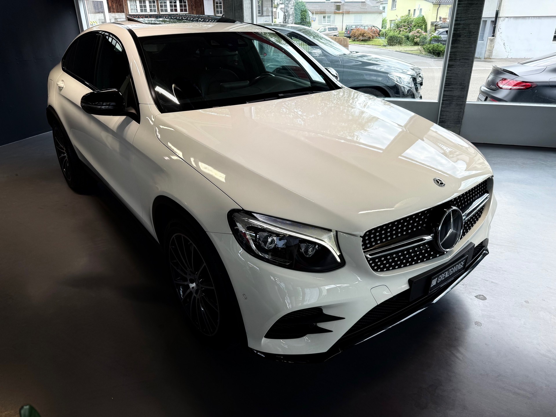 MERCEDES-BENZ GLC Coupé 350 d AMG Line 4Matic 9G-Tronic-showroom-element-1