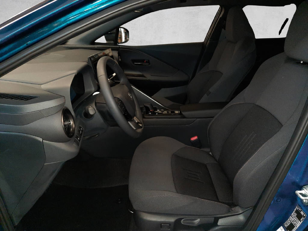 TOYOTA C-HR 2.0 PHEV Trend-image-4
