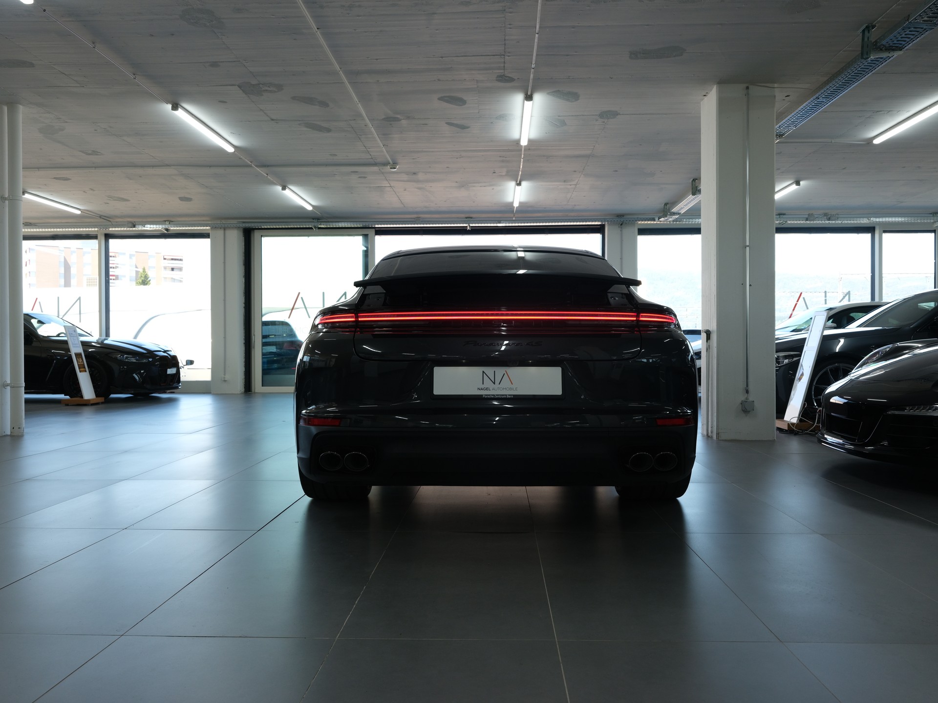 PORSCHE Panamera 4 PDK *Porsche Aproved* *Sport Chrono* *360 Kamera*-showroom-element-3