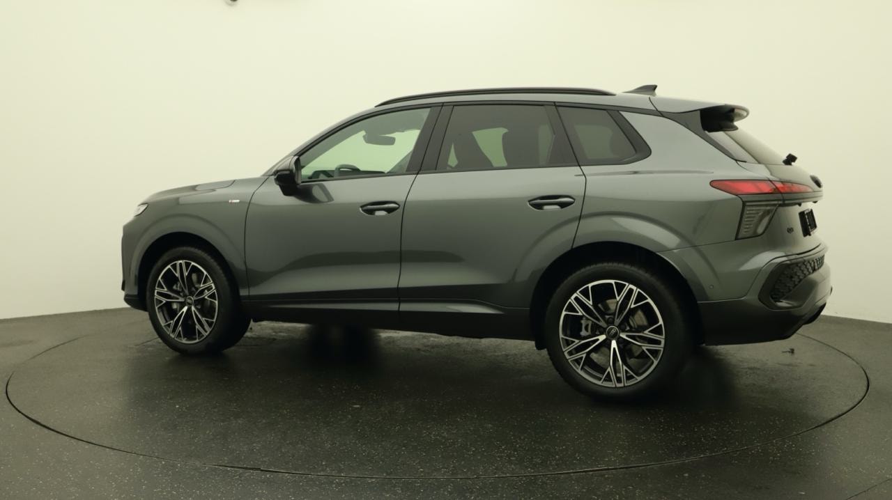 AUDI Q3 SUV TFSI quattro 195 kW S tronic-showroom-element-2
