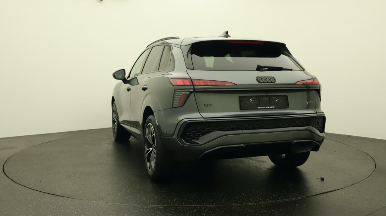 AUDI Q3 SUV TFSI quattro 195 kW S tronic-showroom-element-3