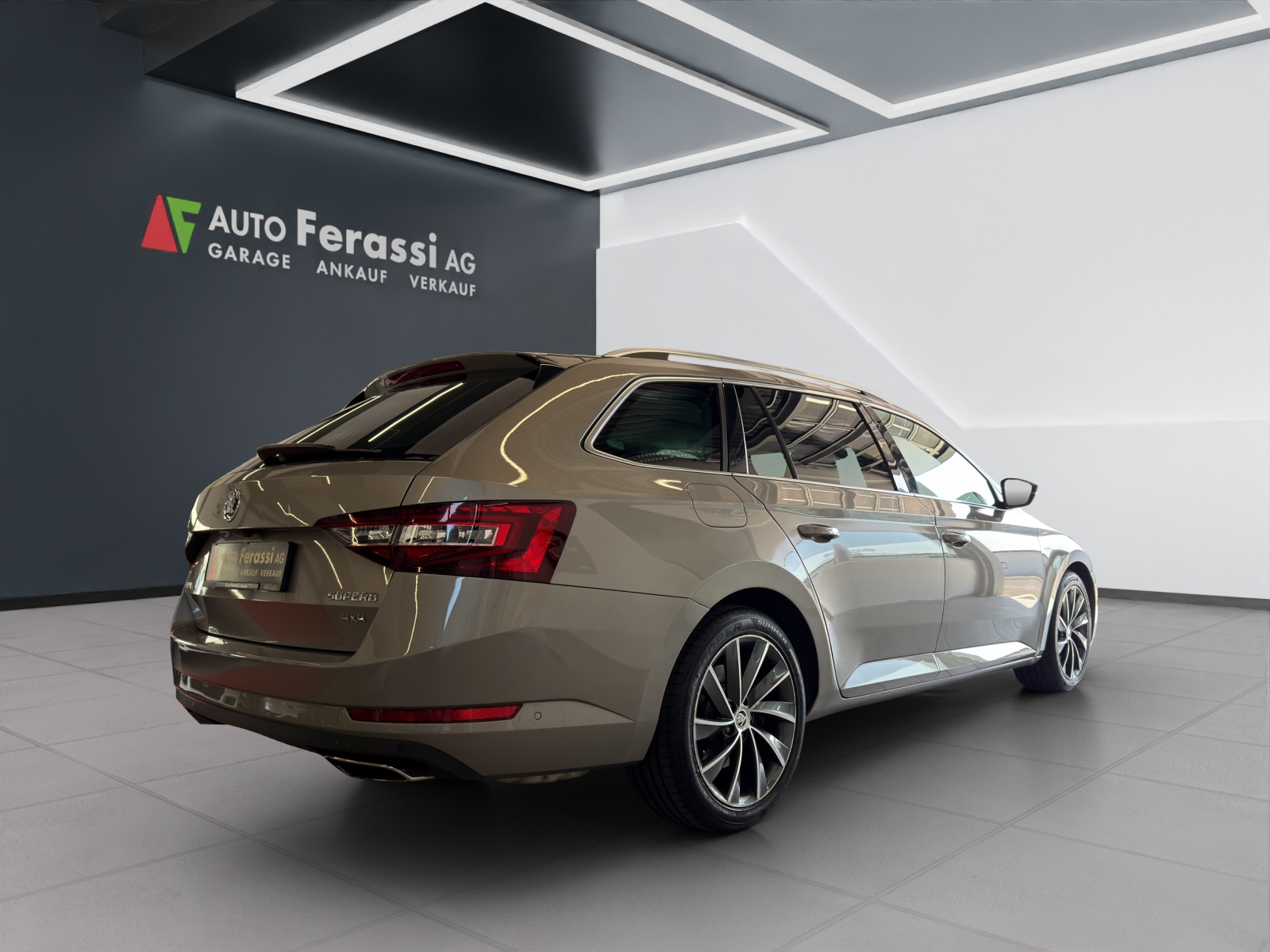 SKODA Superb Combi 2.0 TSI L&K DSG 4x4-image-5