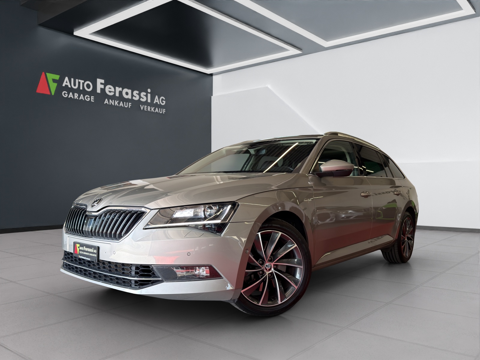 SKODA Superb Combi 2.0 TSI L&K DSG 4x4