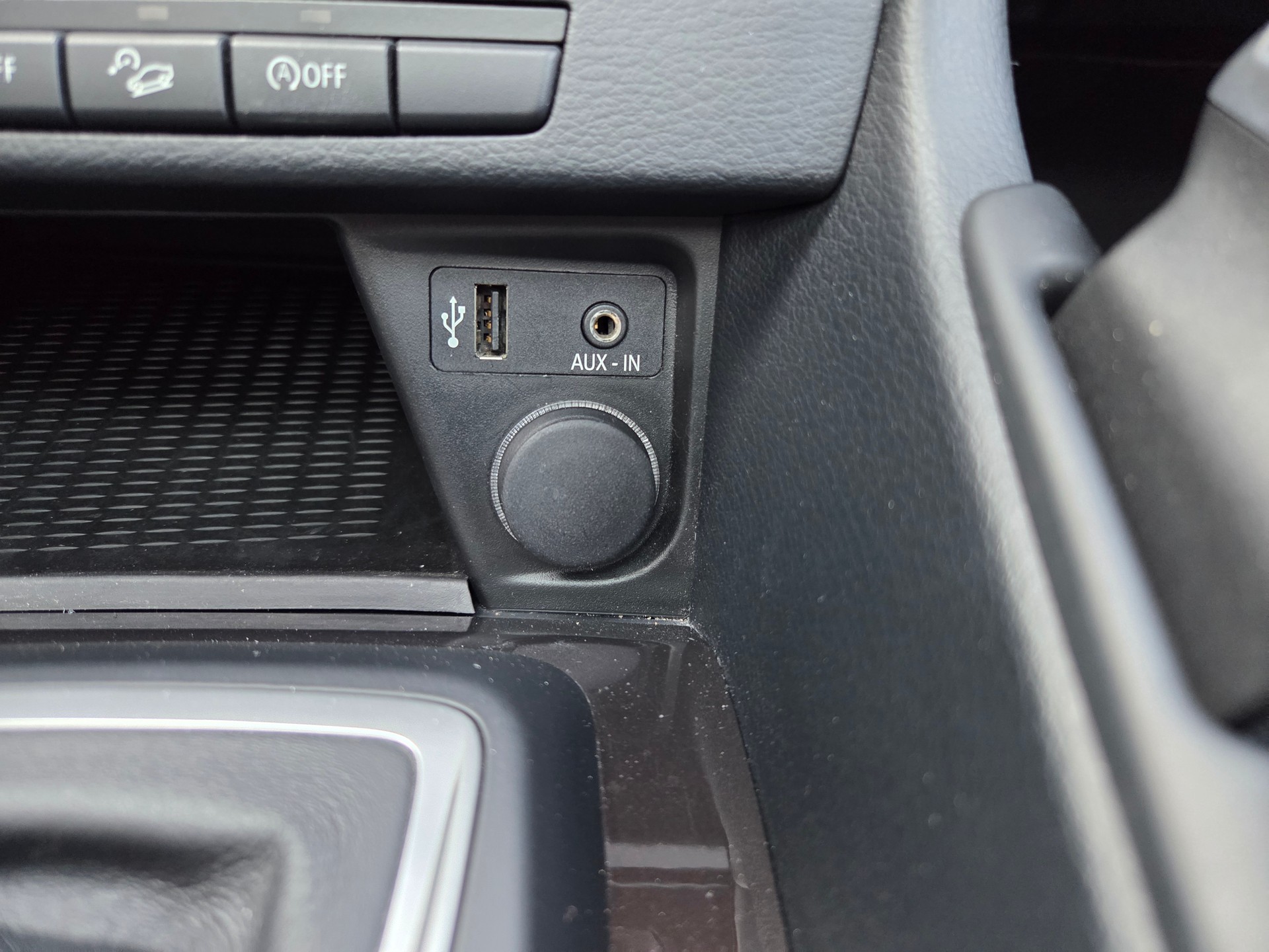BMW X1 xDrive 20d xLine Steptronic-image-24