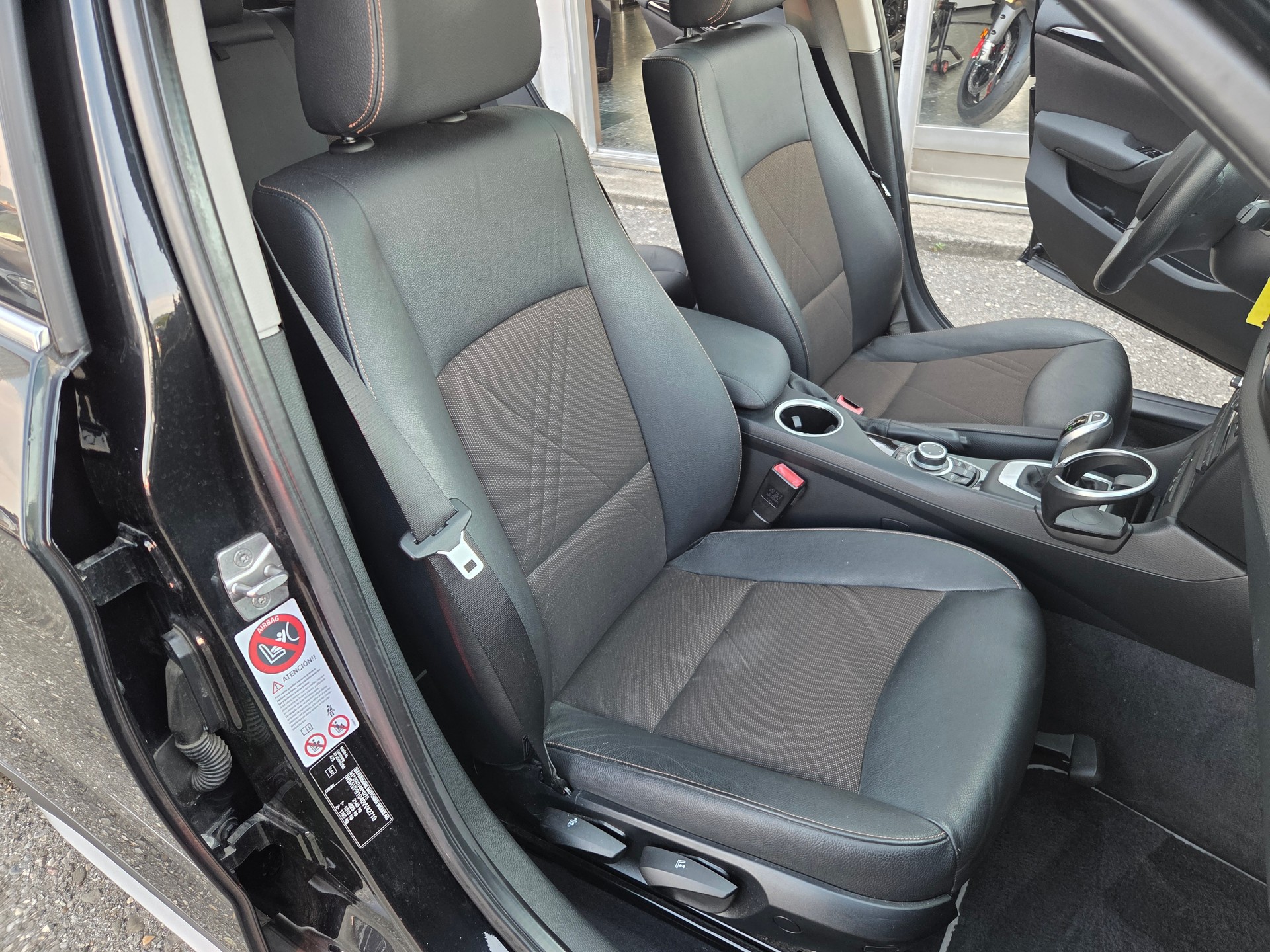BMW X1 xDrive 20d xLine Steptronic-image-13