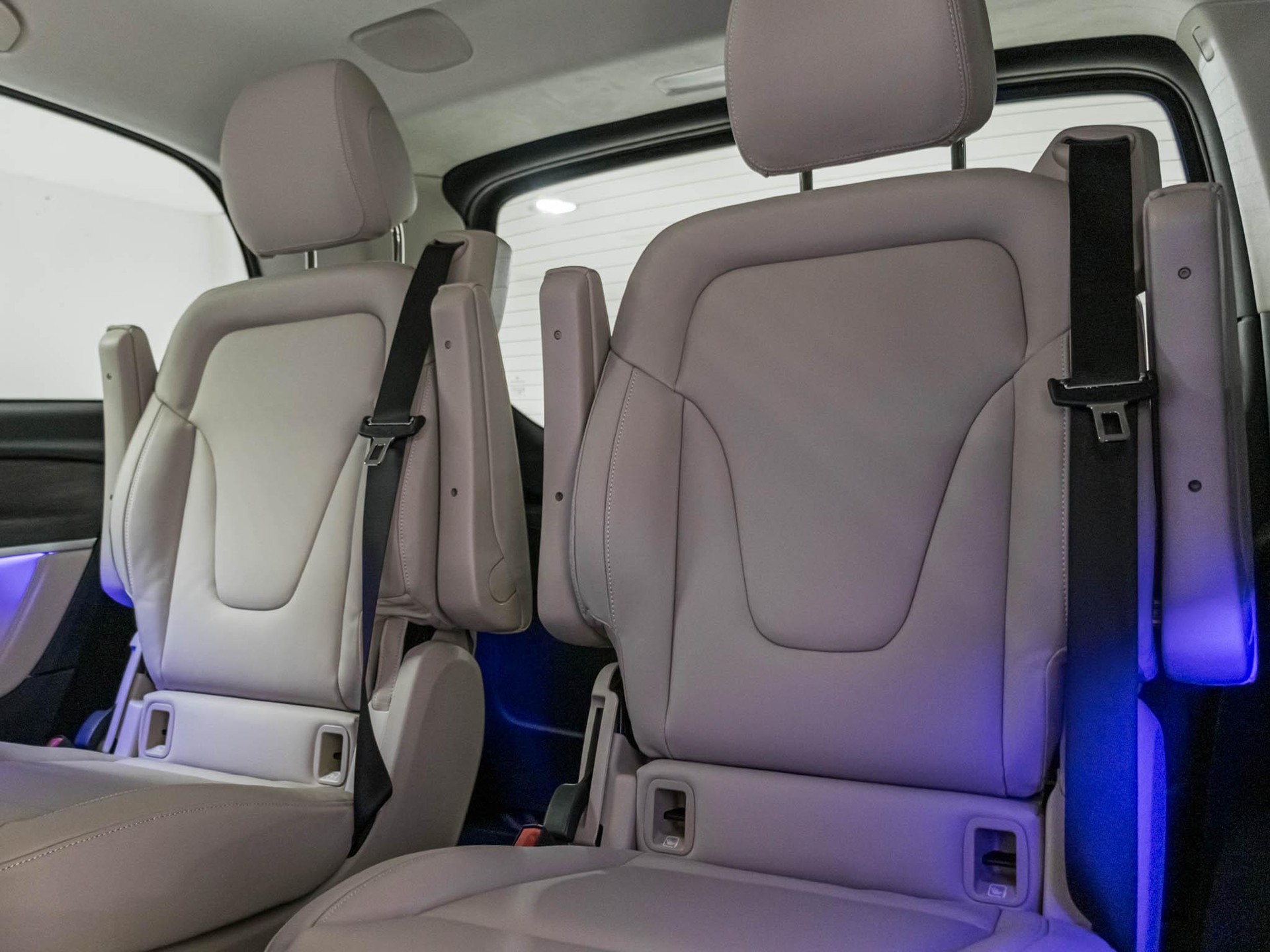 MERCEDES-BENZ V 300 d 4MATIC EXCLUSIVE Lang-image-8