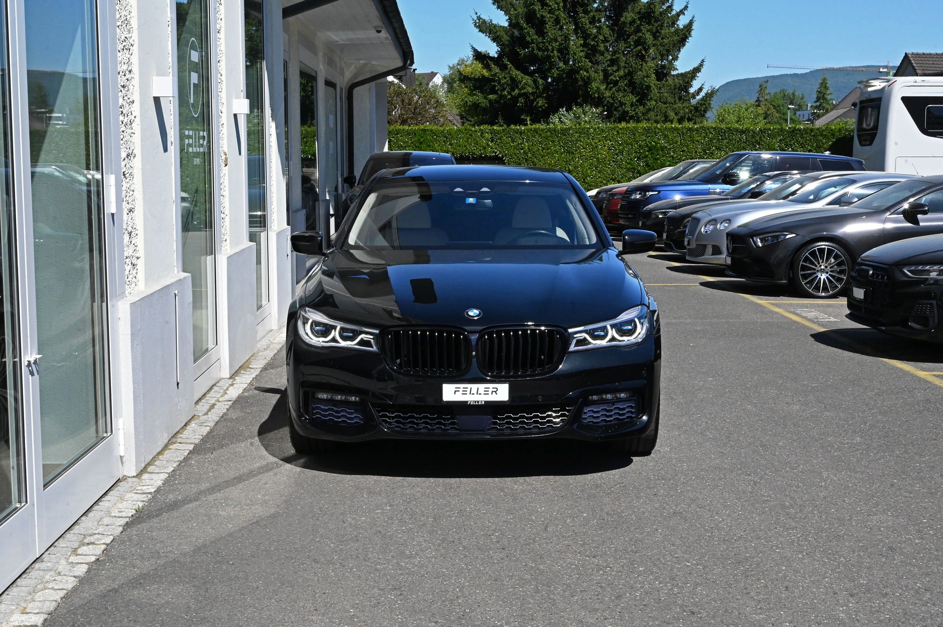 BMW 740d xDrive Steptronic-showroom-element-2
